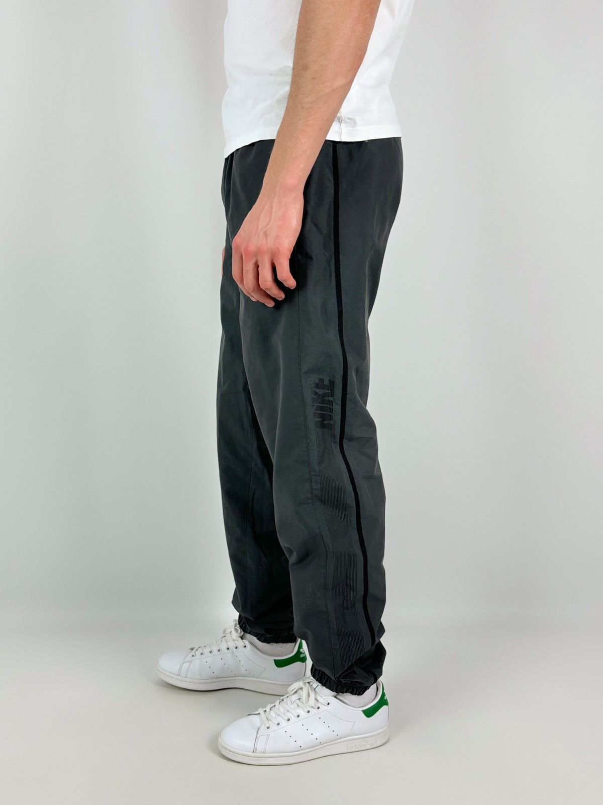 Nike Nike Swoosh Drill Gray Track Pants Size US 32 / EU 48 - 1 Thumbnail