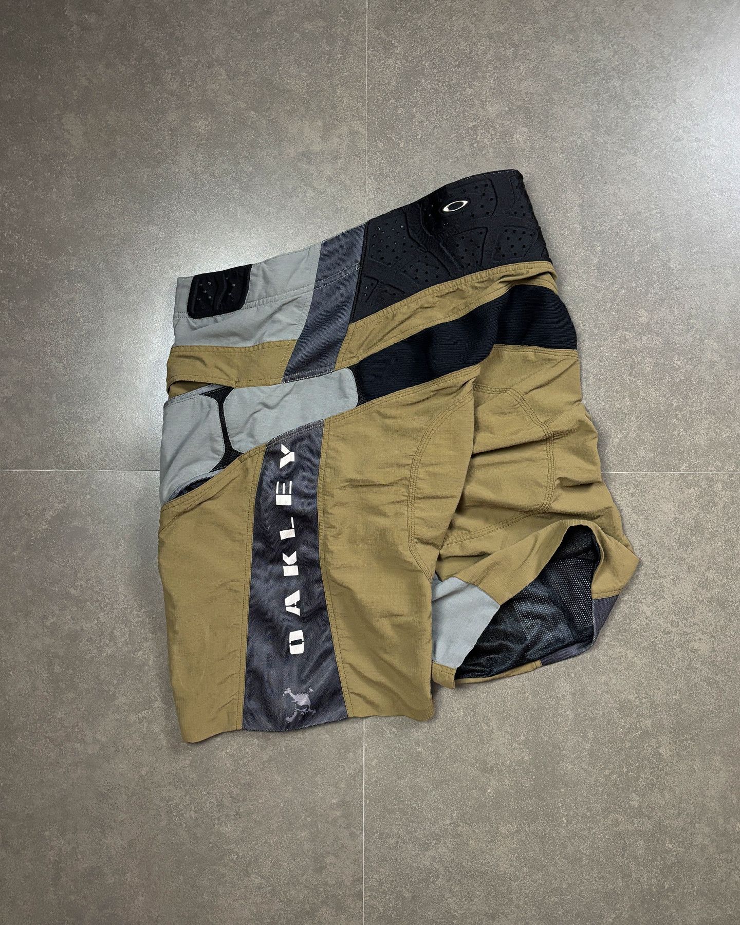 Oakley Oakley Software MTB Cycling Cargo Shorts Vintage Size US 34 / EU 50 - 11 Thumbnail