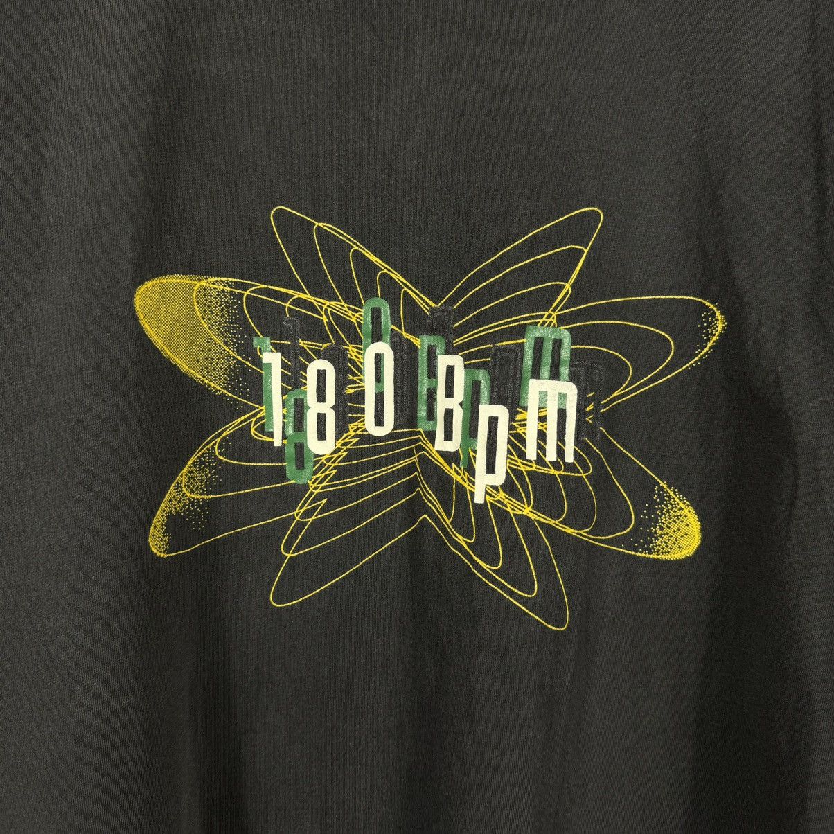 Vintage Vintage 180 BPM DJ Graphic T-Shirt Size US XL / EU 56 / 4 - 3 Thumbnail