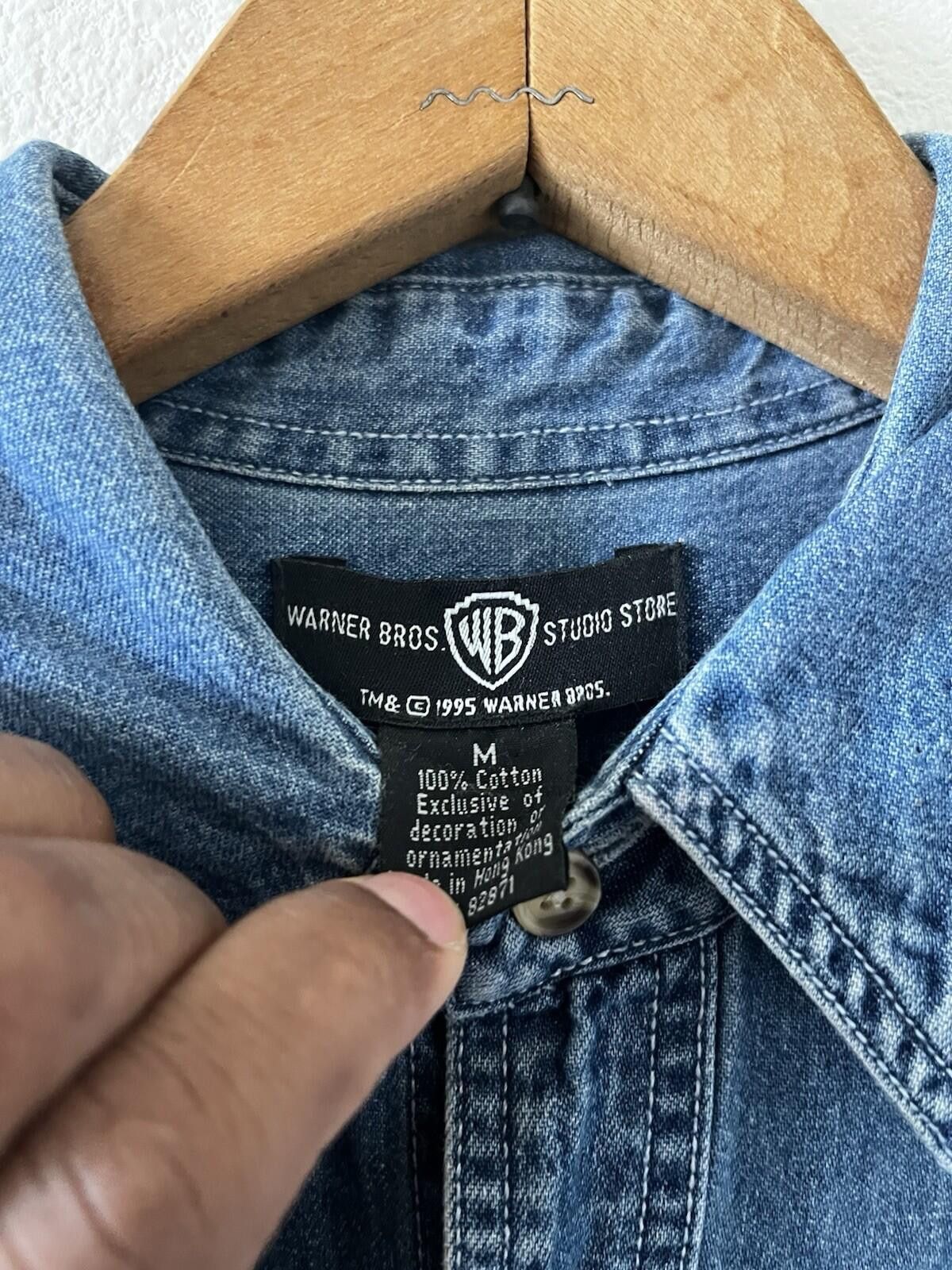 Warner Bros VTG 95 Bugs-Bunny Dark Blue Denim Shirt Large Looney-Tunes M Size US M / EU 48-50 / 2 - 3 Thumbnail