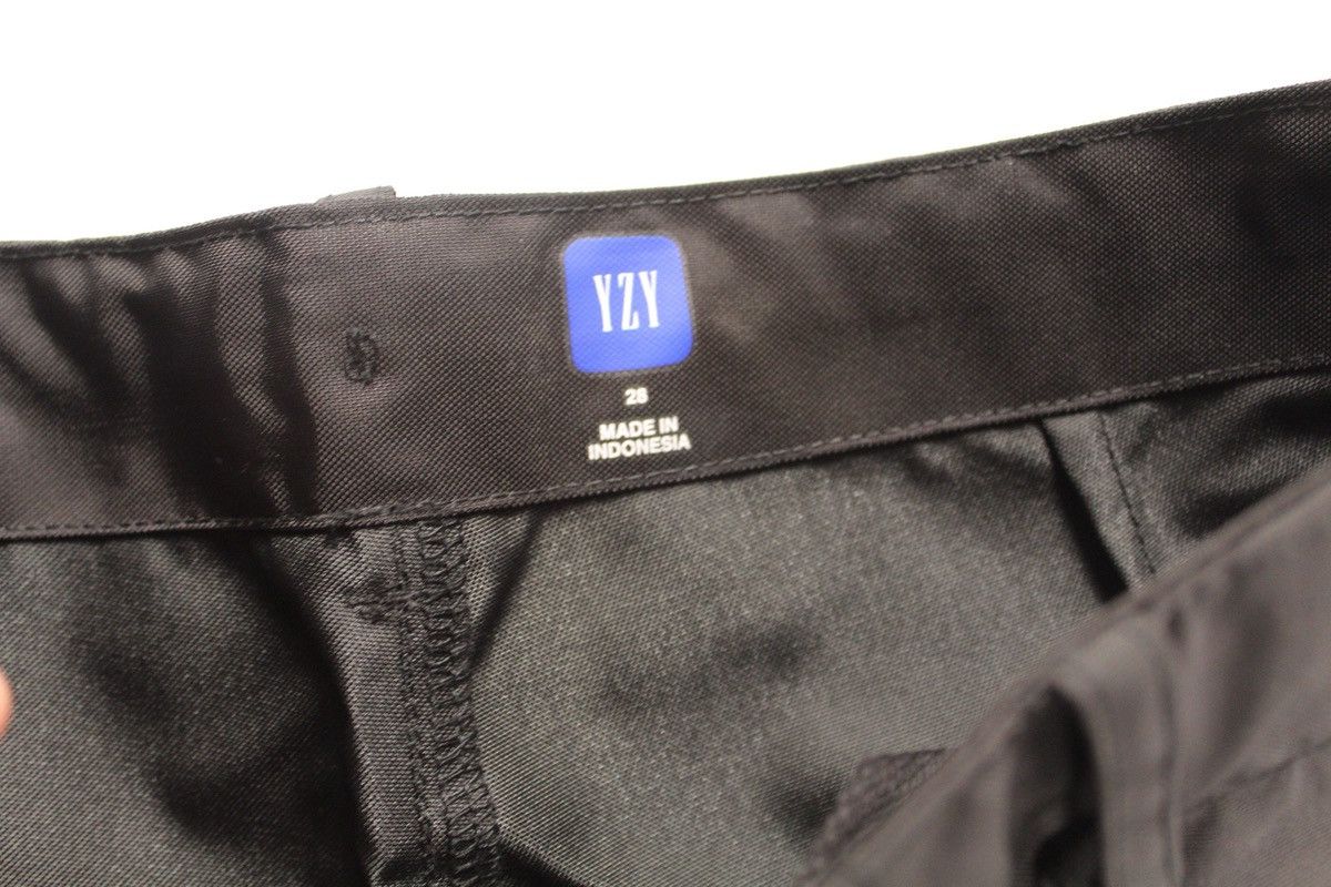 Balenciaga × Gap × Yeezy Cordura Cargo Black Yeezy Gap Balenciaga Size US 28 / EU 44 - 4 Thumbnail
