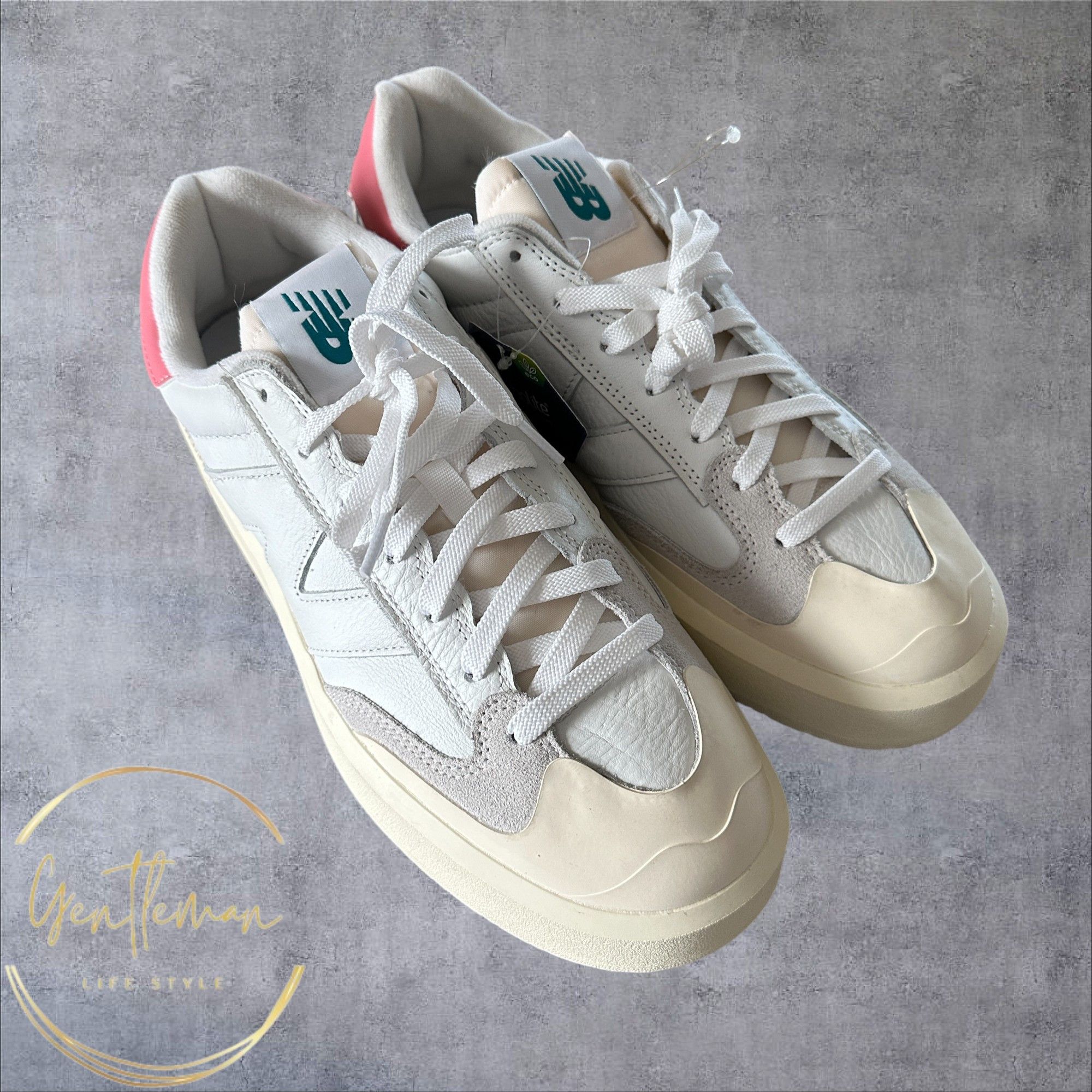 New Balance New Balance CT302 Size 11 New without box Size US 11 / EU 44 - 2 Thumbnail