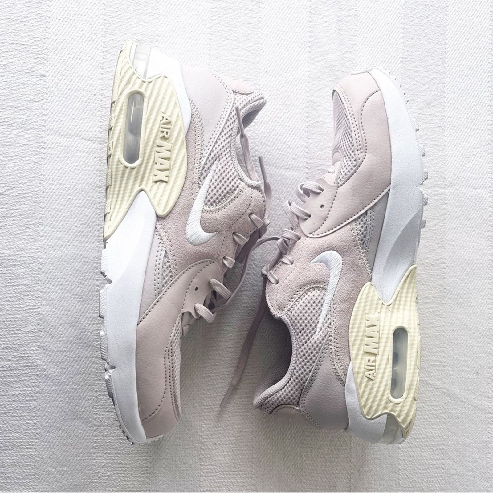 Nike NIKE Air Max Excee in Platinum Violet Size 9 Size US 9 / IT 39 - 3 Thumbnail