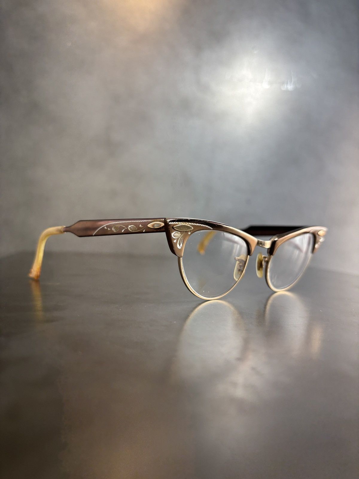 Shuron 1960s Shuron Frames Vintage Eyeglasses Horn Rim USA Gold Size ONE SIZE - 19 Thumbnail
