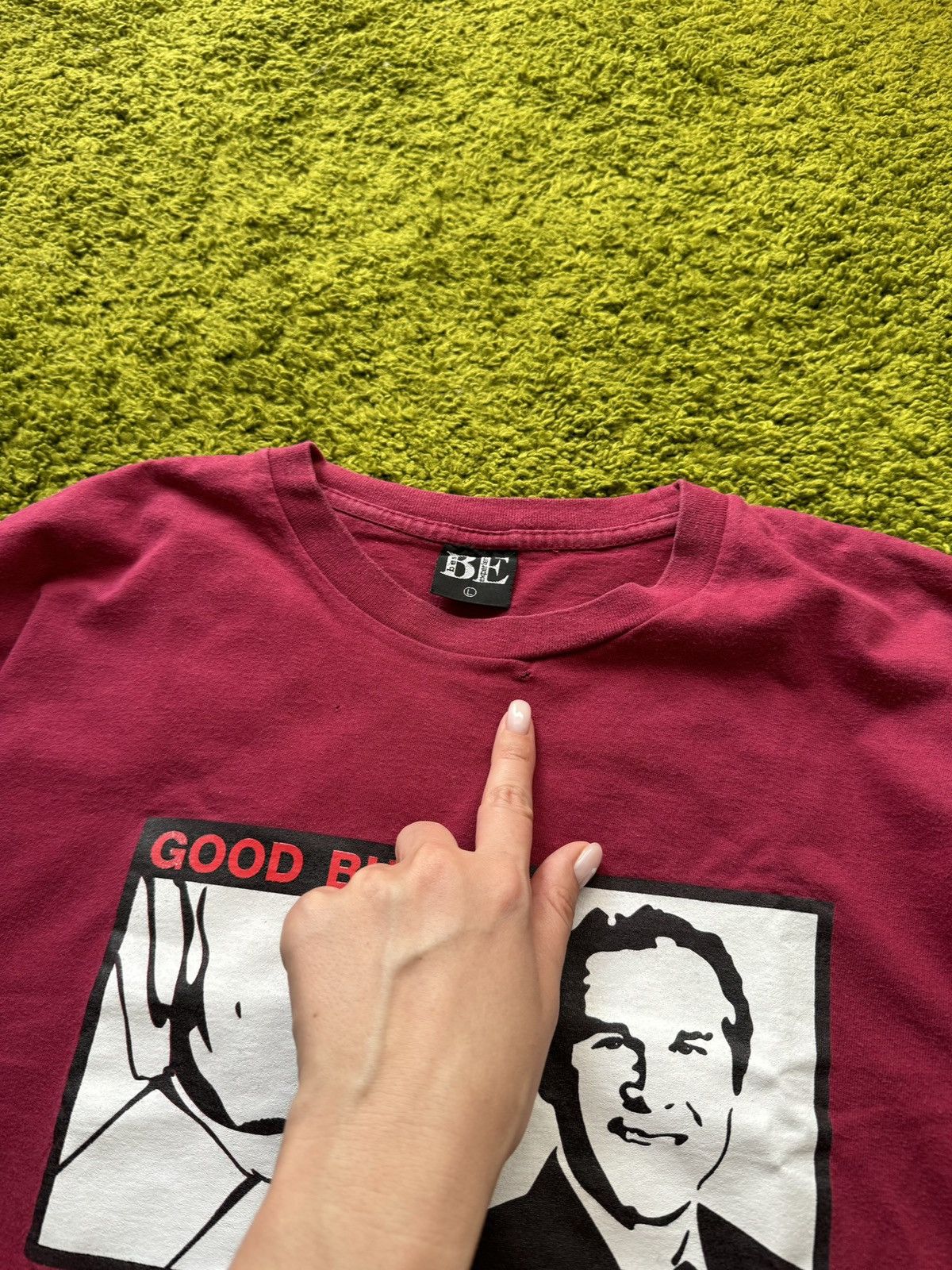 Vintage 🇺🇸 Good Bush and Bad Bush political funny humour t-shirt Size US L / EU 52-54 / 3 - 6 Thumbnail