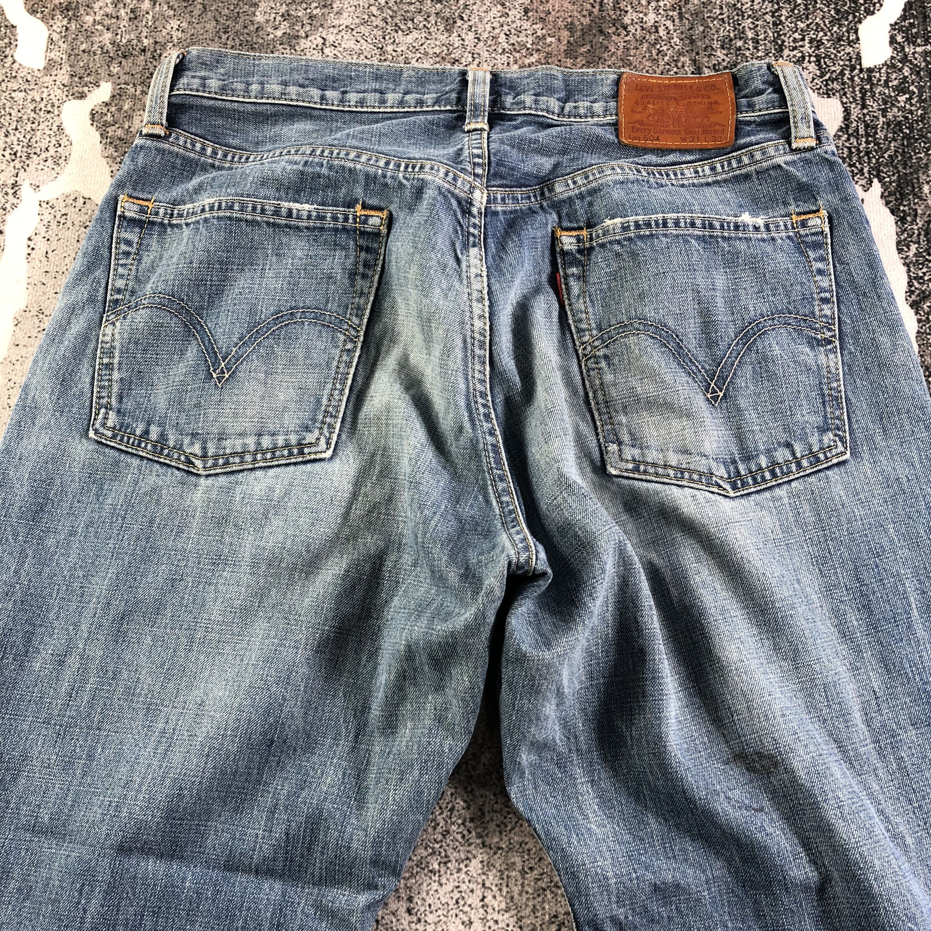 Levi's Vintage Levis 504 Jeans Medium Wash Denim KJ2193 Size US 32 / EU 48 - 4 Thumbnail