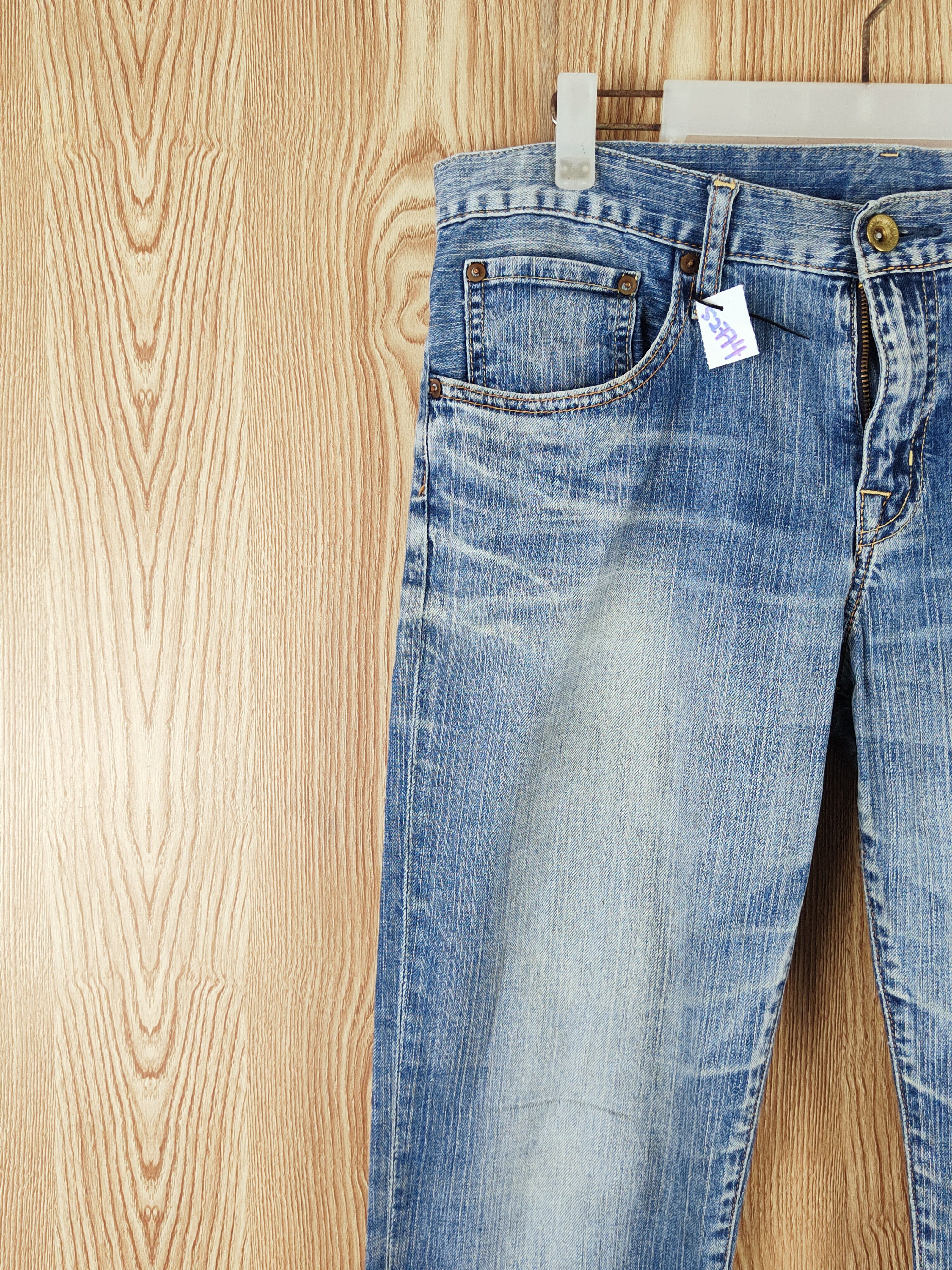 Japanese Brand Uniqlo Blue Faded Distressed Ripped Jeans #S2774 Size US 34 / EU 50 - 3 Thumbnail