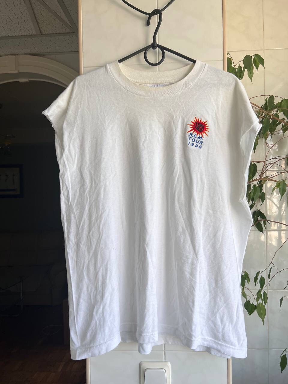 Band Tees × Vintage Vintage REM Tour 1995 Rock Band T shirt Tank Top White Y2K Size US XL / EU 56 / 4 - 1 Thumbnail