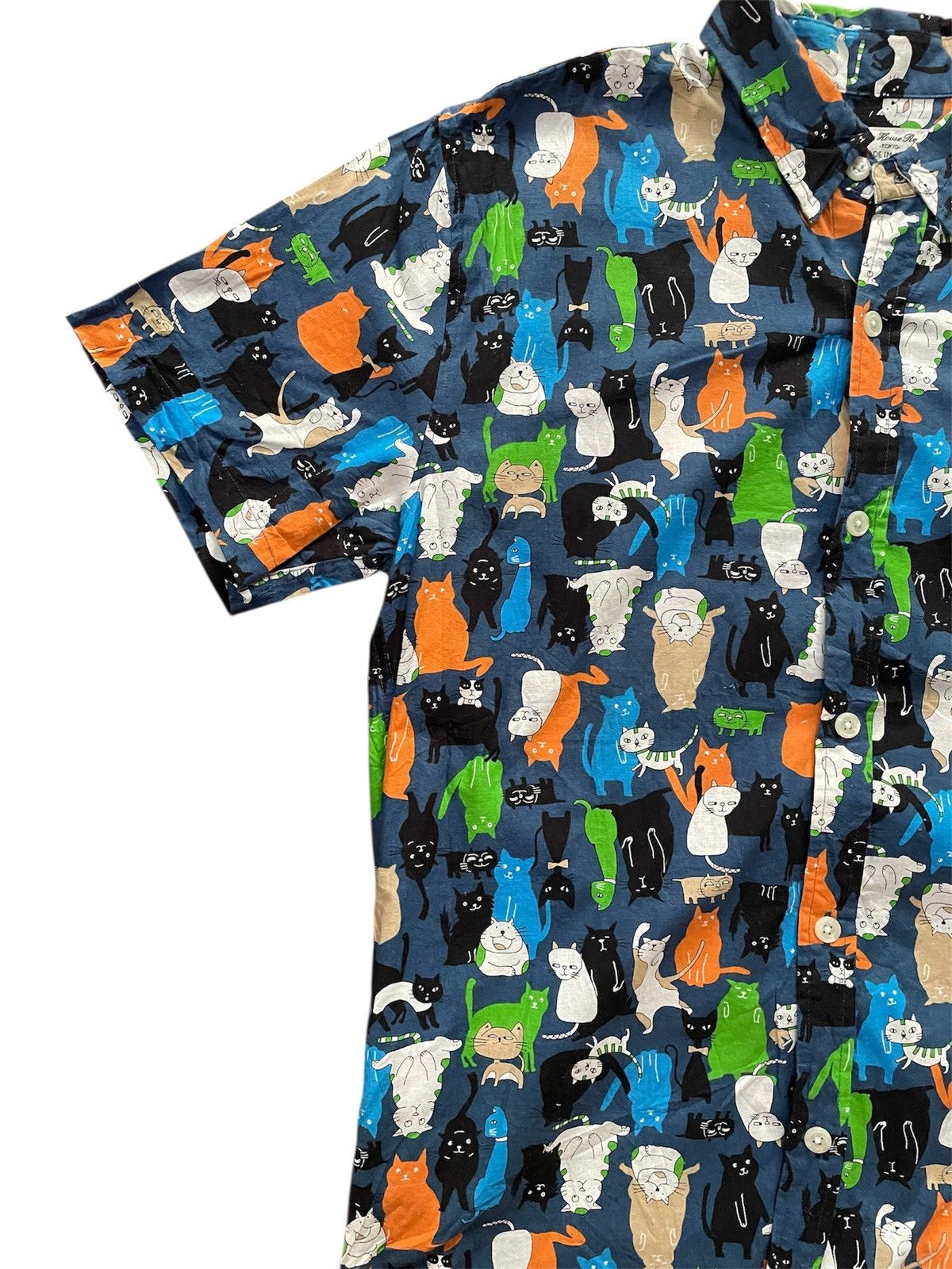 Japanese Brand Vintage 90s Grove House Red Japan Cat Fullprint Shirt Size US L / EU 52-54 / 3 - 3 Thumbnail