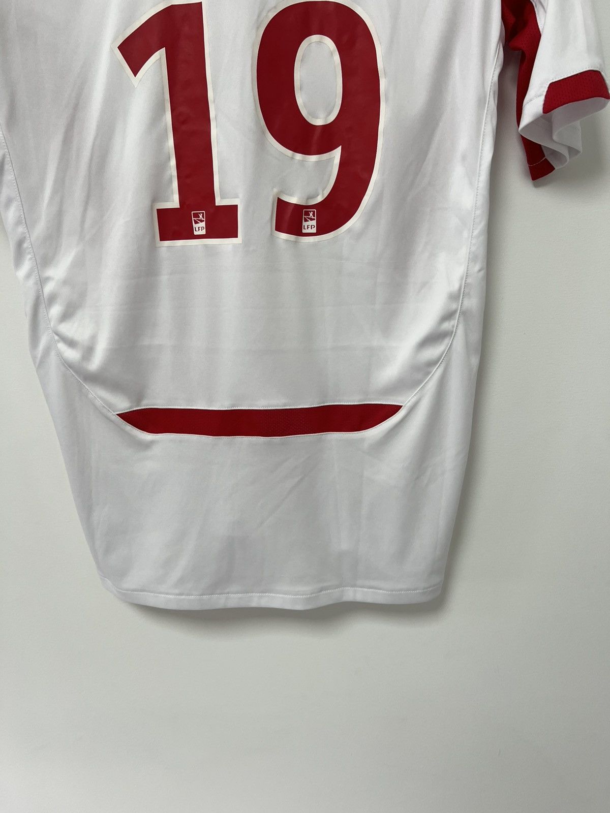 Vintage Vintage AS Nancy 2010-11 Vahirua #19 Mailot Umbro Jersey L Size US L / EU 52-54 / 3 - 12 Thumbnail