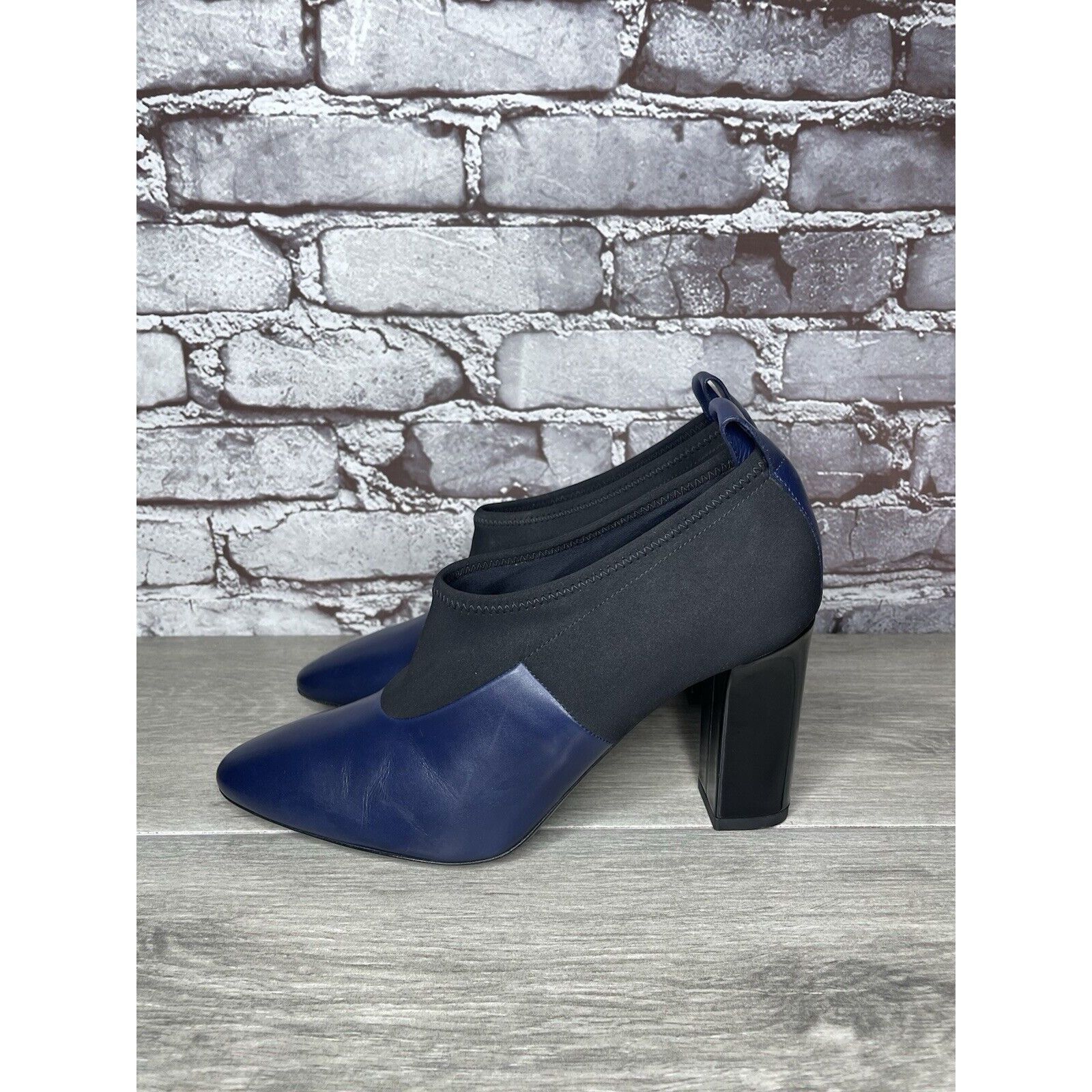 Other Via Spiga Midnight Navy Blue Leather Black Fabric Heels Wome Size US 8.5 / IT 38.5 - 6 Thumbnail