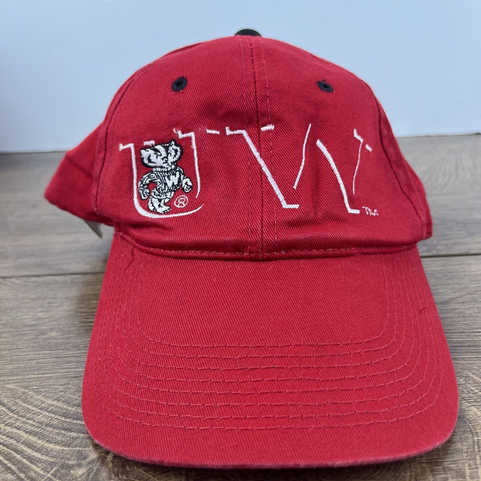 Other Wisconsin Badgers NCAA Hat Badgers Red Cap Adjustable Red Ad Size ONE SIZE - 2 Thumbnail