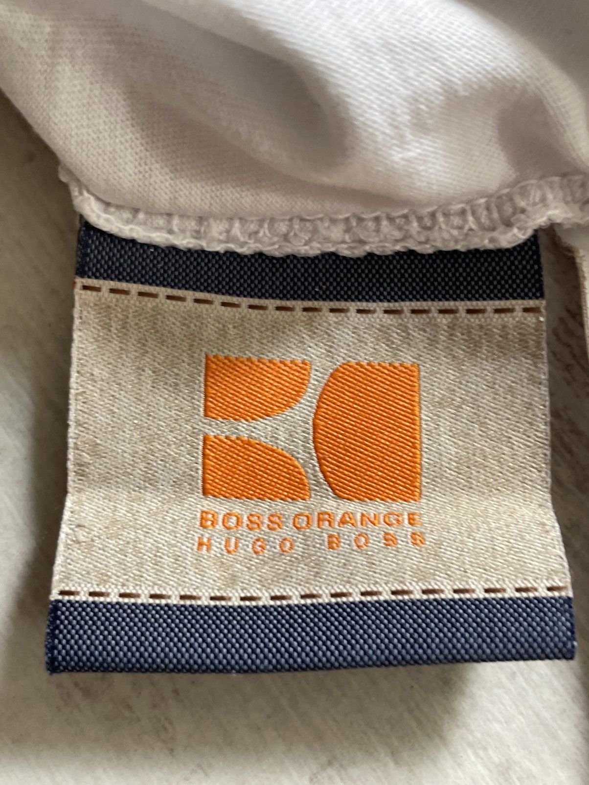 Hugo Boss × Vintage 💥RARE💥 Hugo Boss Orange T-Shirt Hard To Resist Artwork Size US L / EU 52-54 / 3 - 12 Thumbnail
