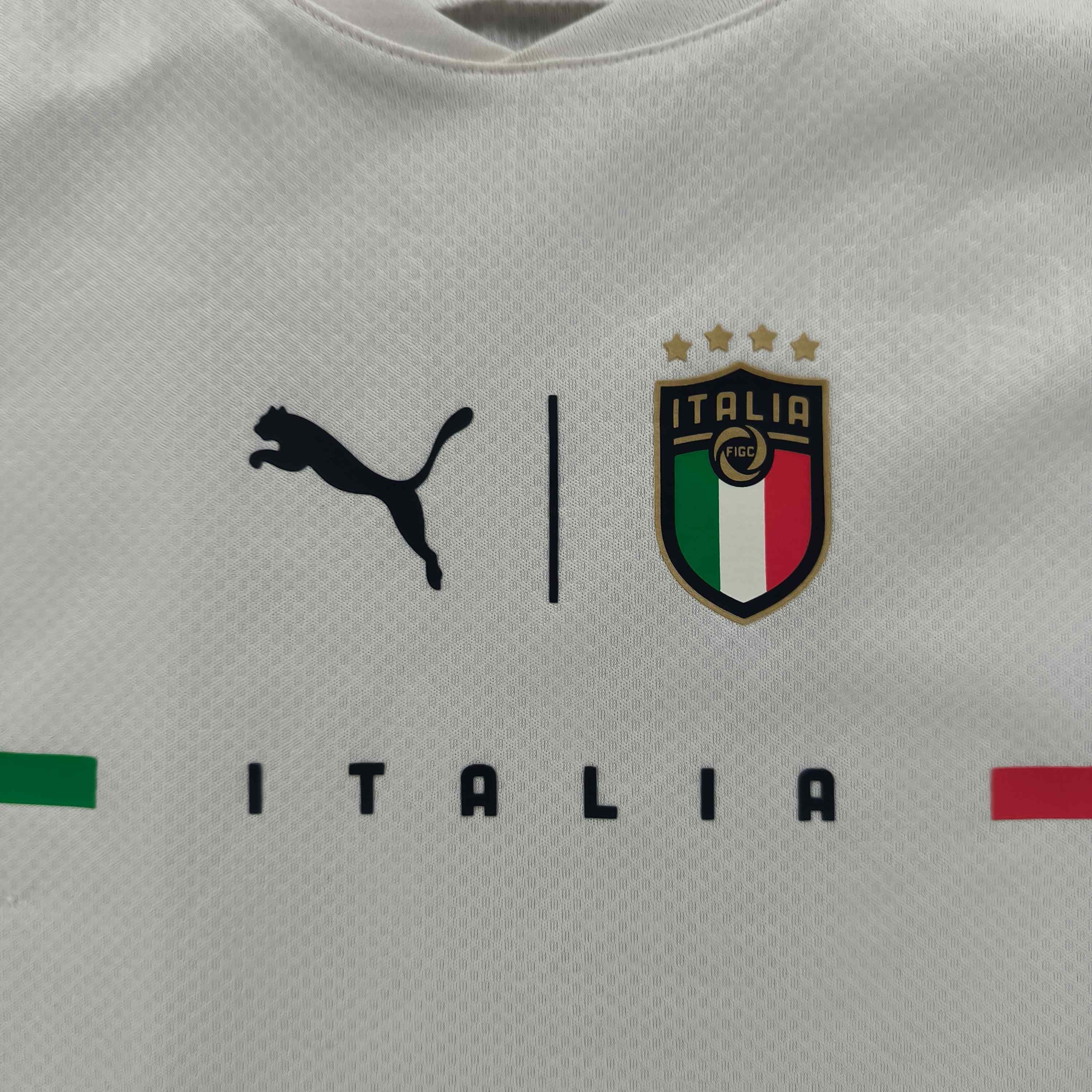 Puma Italy 2021-22 Puma away football jersey shirt size S Size US S / EU 44-46 / 1 - 3 Thumbnail