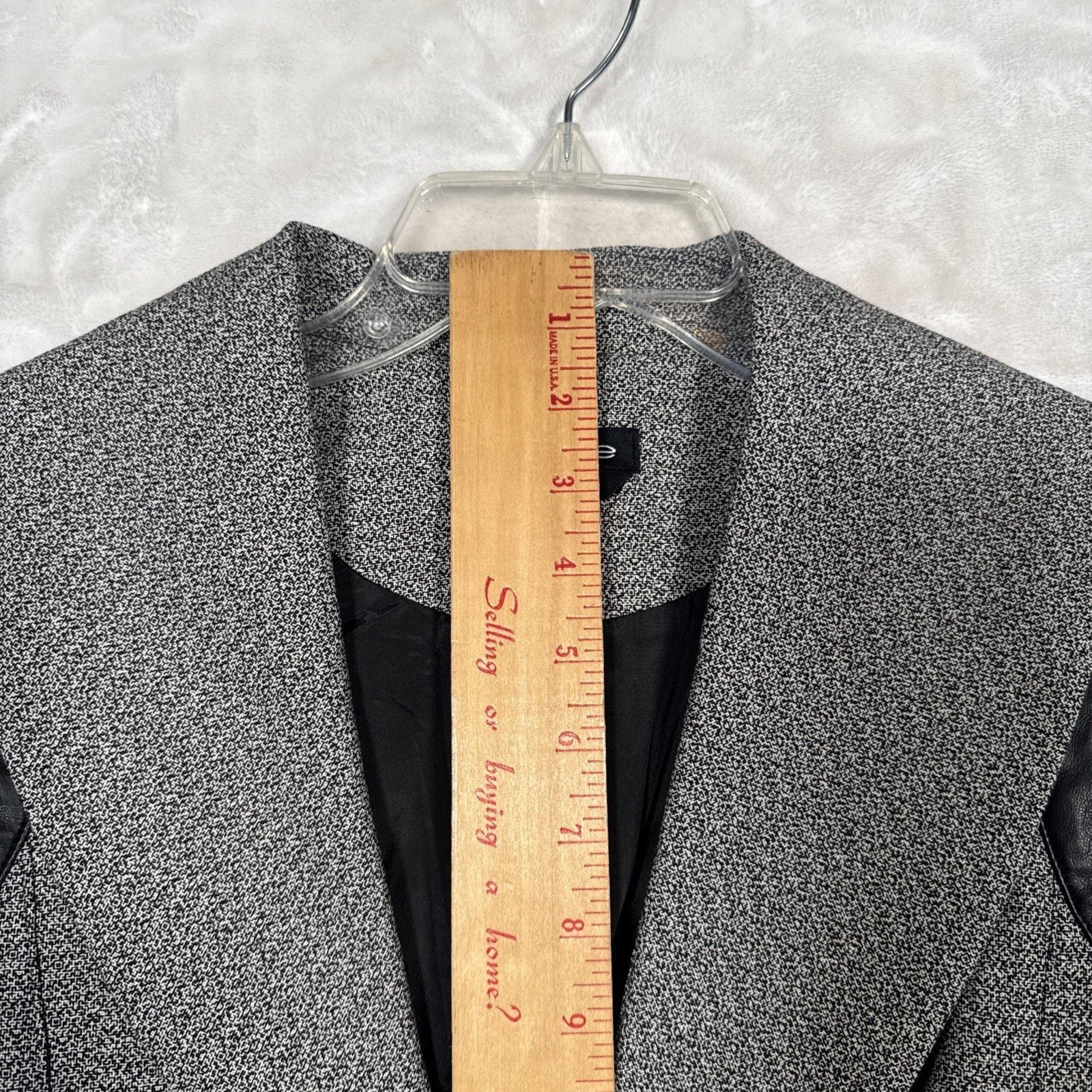 Bebe Bebe tweed jacket blazer w/ Faux leather accent Sz 8 Padded Size M / US 6-8 / IT 42-44 - 9 Thumbnail