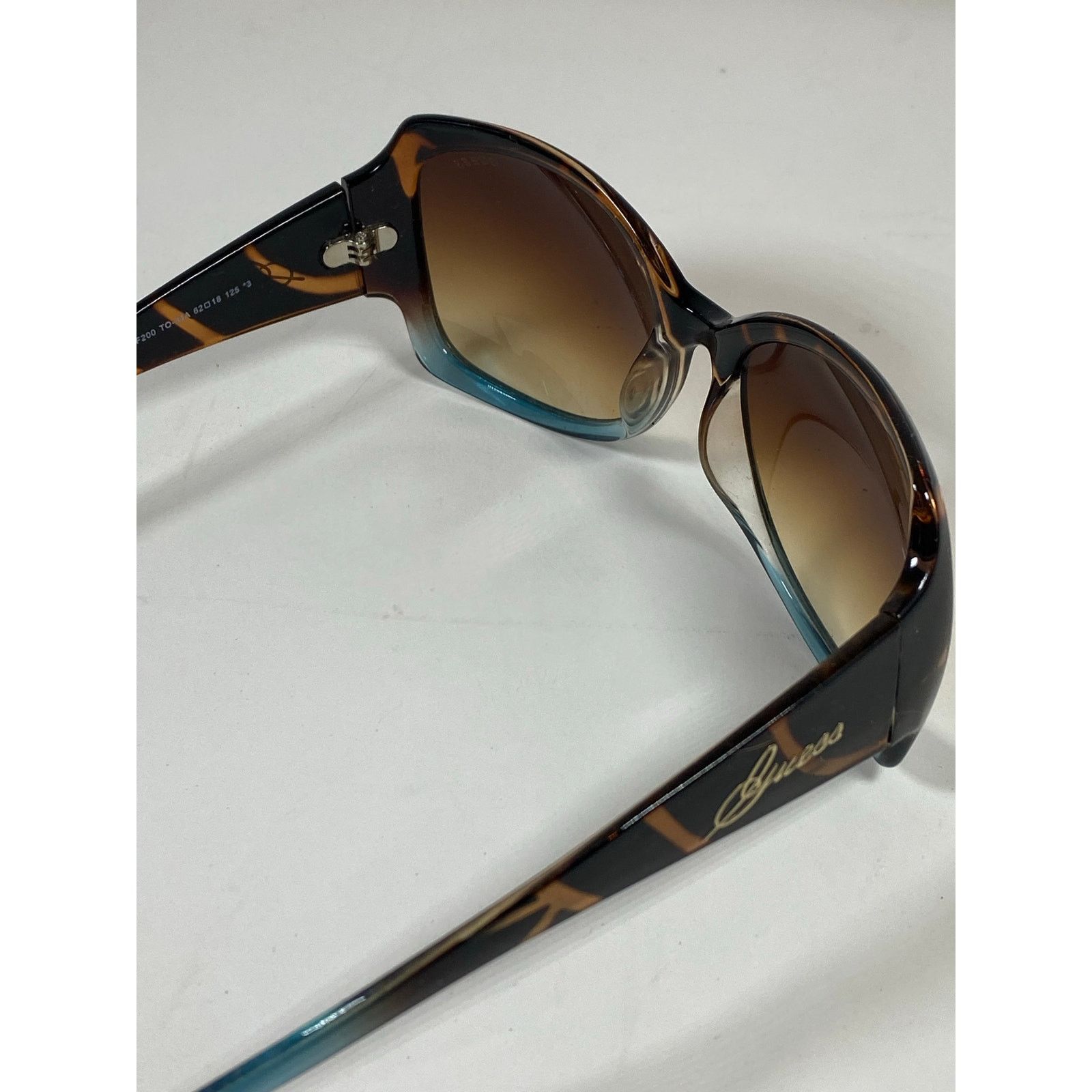 Guess Guess Sunglasses Tortoise and Blue Gradient Lenses Size ONE SIZE - 6 Thumbnail