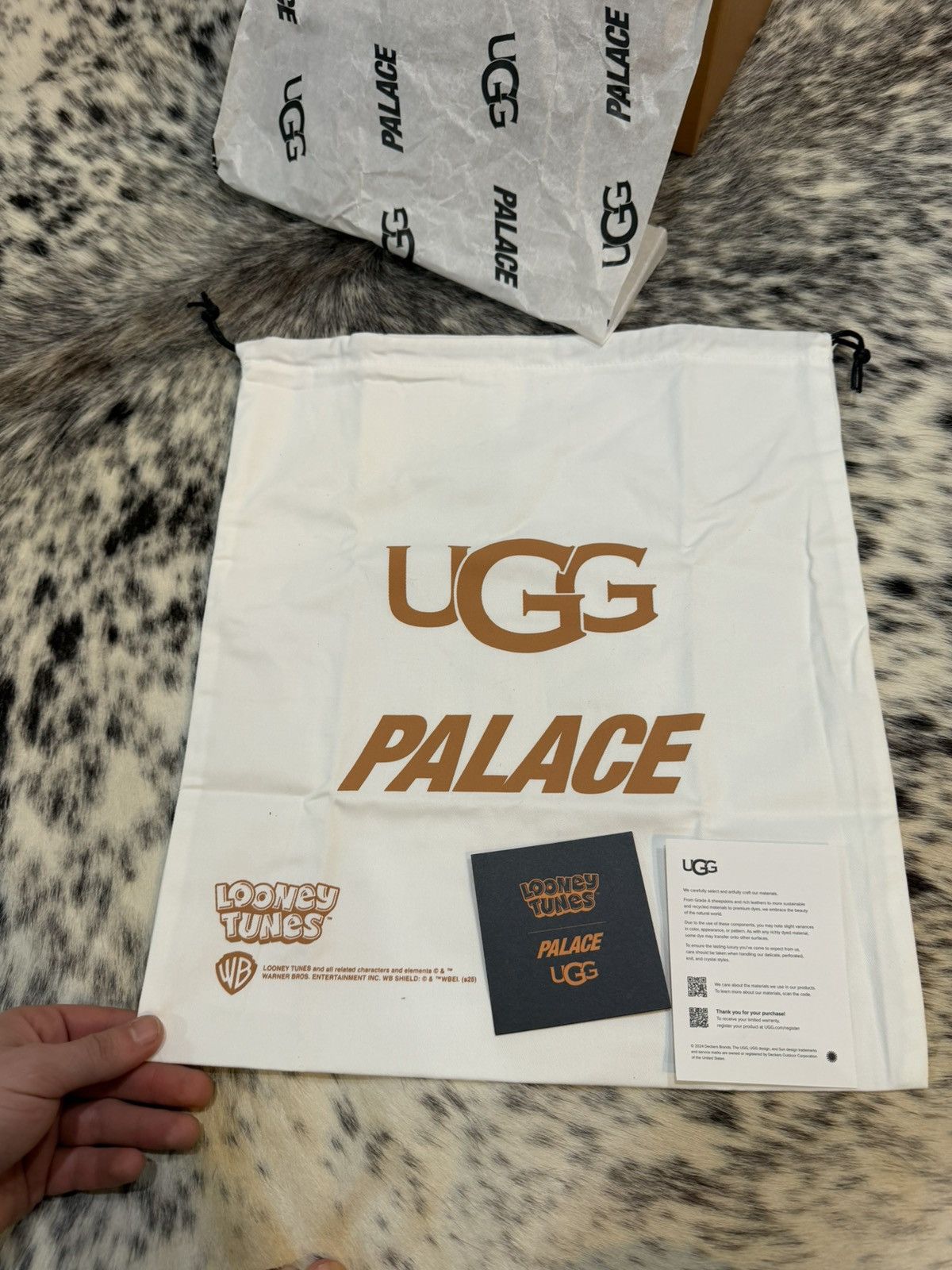 Ugg 2025 Palace x Looney Tunes x Ugg Tasman Size US 9 / EU 42 - 9 Thumbnail