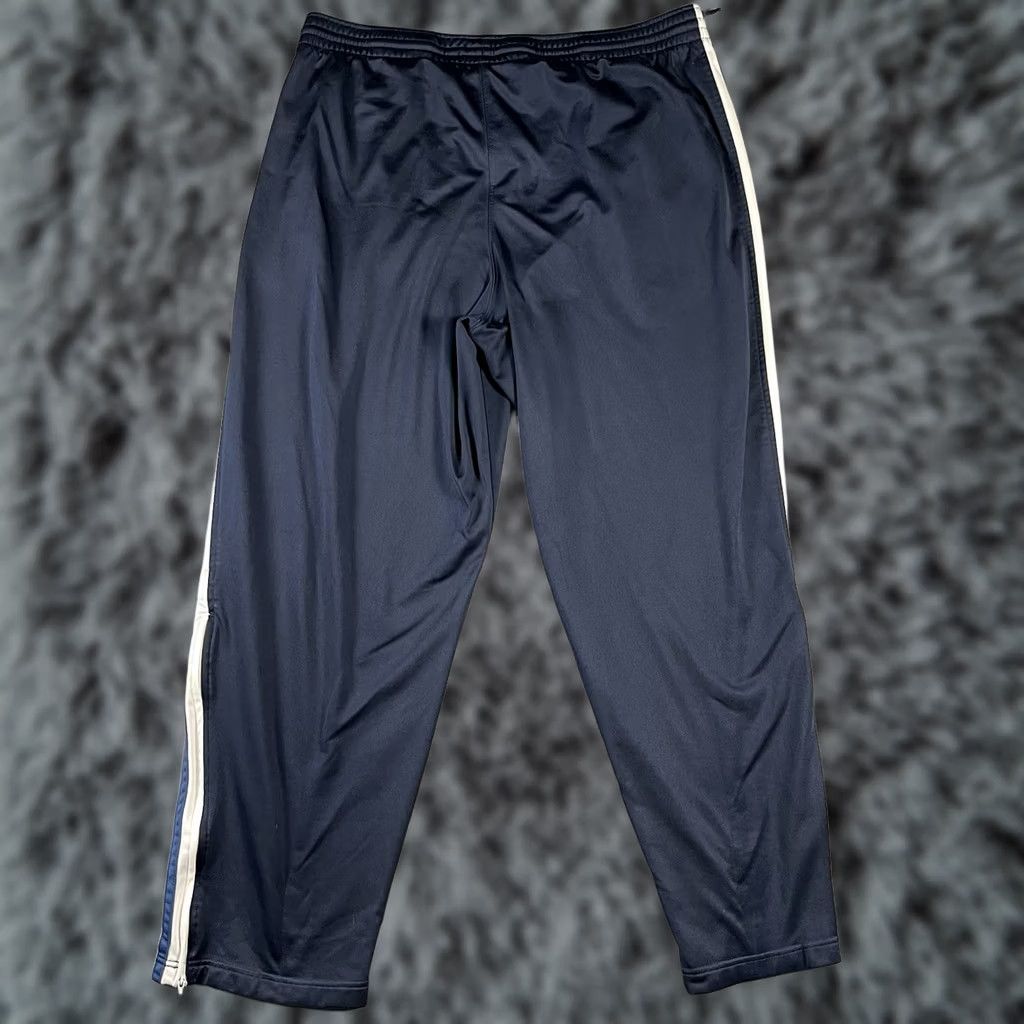 Nike VINTAGE Nike Track Pants Men XL Navy Blue Striped Ankle Zip Pockets Elastic Waist Athletic Joggers Size US 36 / EU 52 - 1 Thumbnail