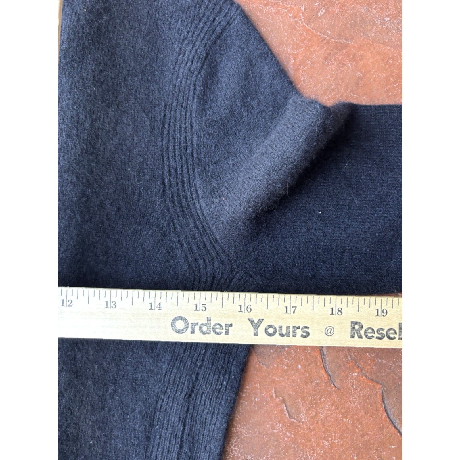 Saks Fifth Avenue Saks Fifth Avenue Cashmere Sweater Womens XS Black Puff Sleeve Crew Neck Pullover 100% Cashmere Knit Size XS / US 0-2 / IT 36-38 - 4 Thumbnail