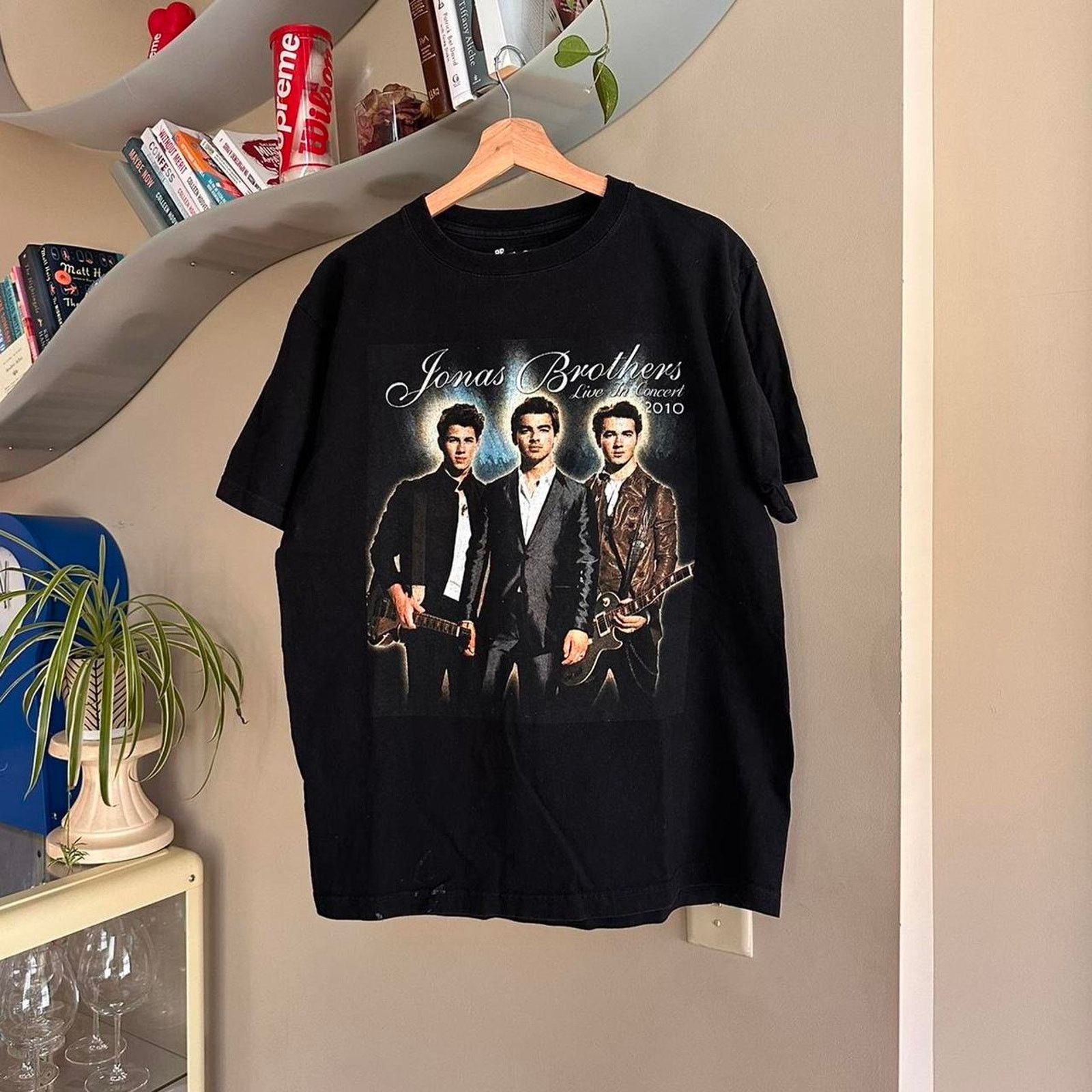 Band Tees × Vintage Vintage 2010 Jonas Brothers Band Shirt Size US L / EU 52-54 / 3 - 1 Thumbnail