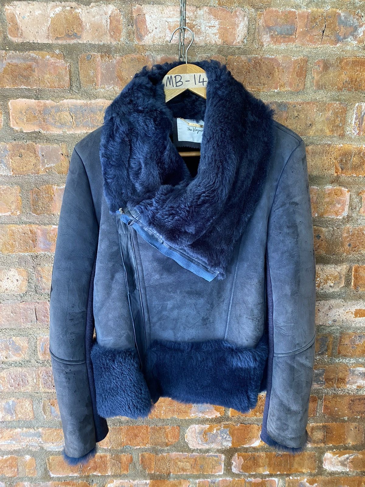 KMRii 2000s Virgina Japan Luxury Sheepskin Fur Vkei Jablet Size M / US 6-8 / IT 42-44 - 2 Thumbnail
