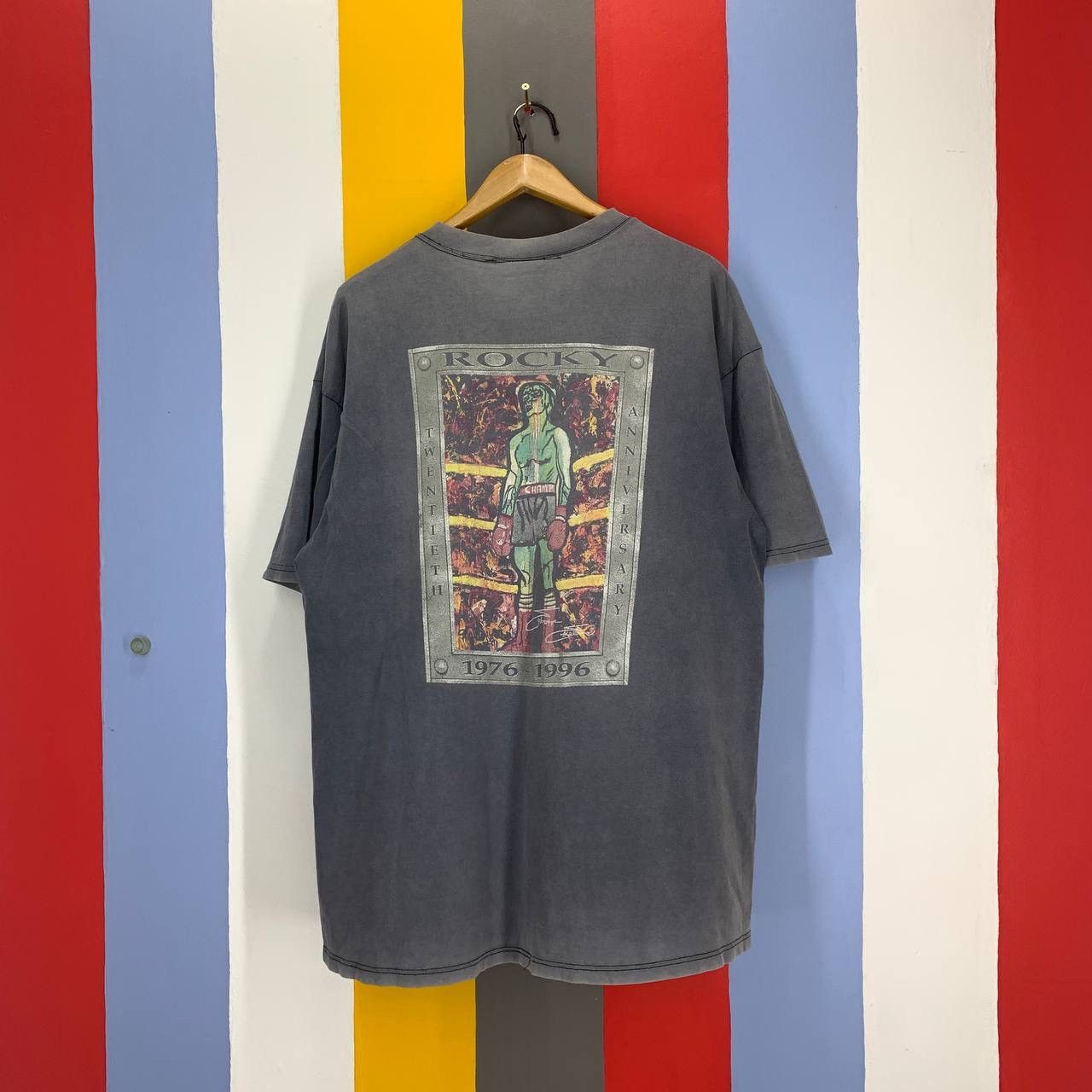 Planet Hollywood 90s Vintage ROCKY 20TH EDITION Crew Neck T Shirt #2443/AJ Size US XL / EU 56 / 4 - 1 Thumbnail
