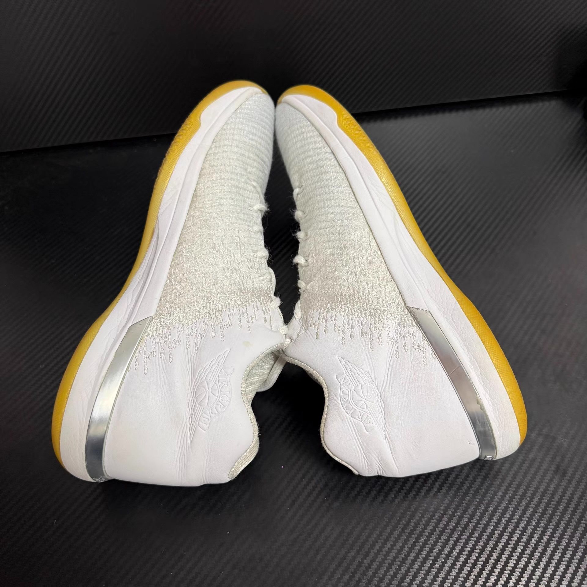 Nike Jordan Air Jordan 31 Low Q11 Size US 11 / EU 44 - 4 Thumbnail