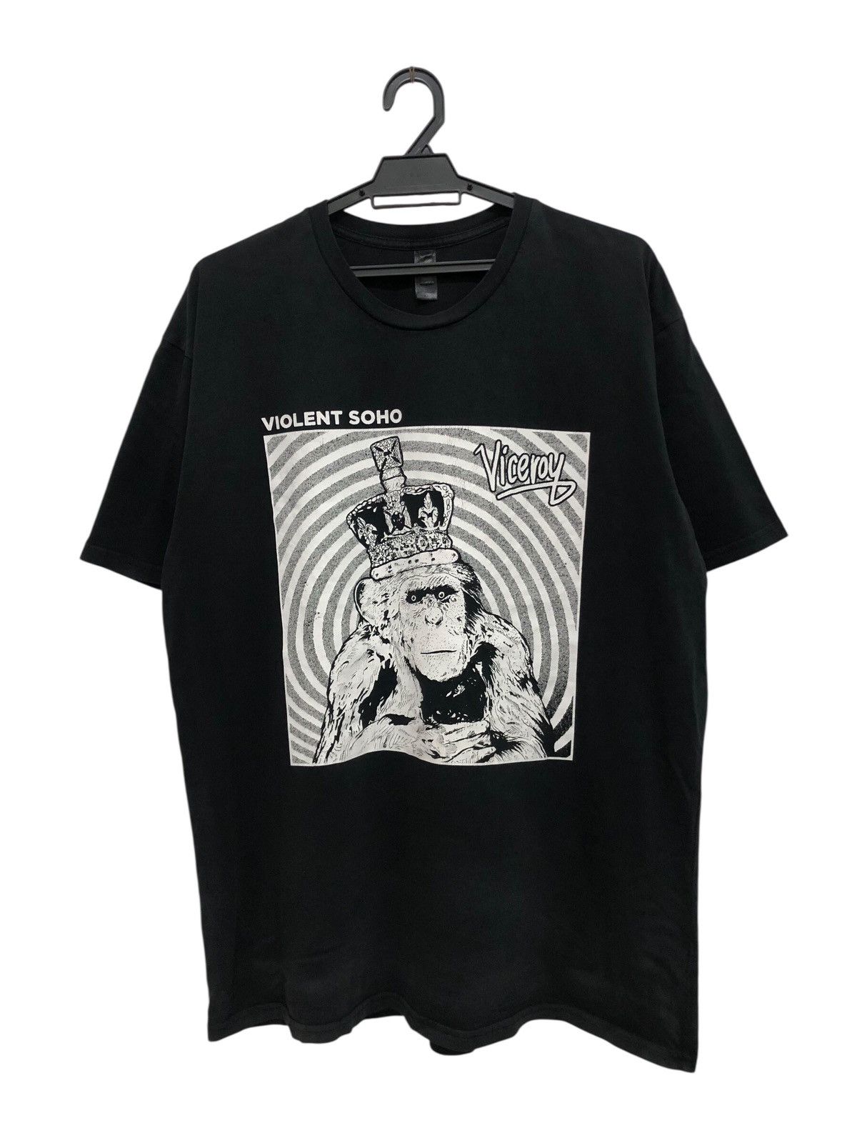 Band Tees RARE 🔥 VIOLENT SOHO 🇦🇺 ALTERNATIVE ROCK BAND VICEROY TEE Size US XL / EU 56 / 4 - 1 Thumbnail