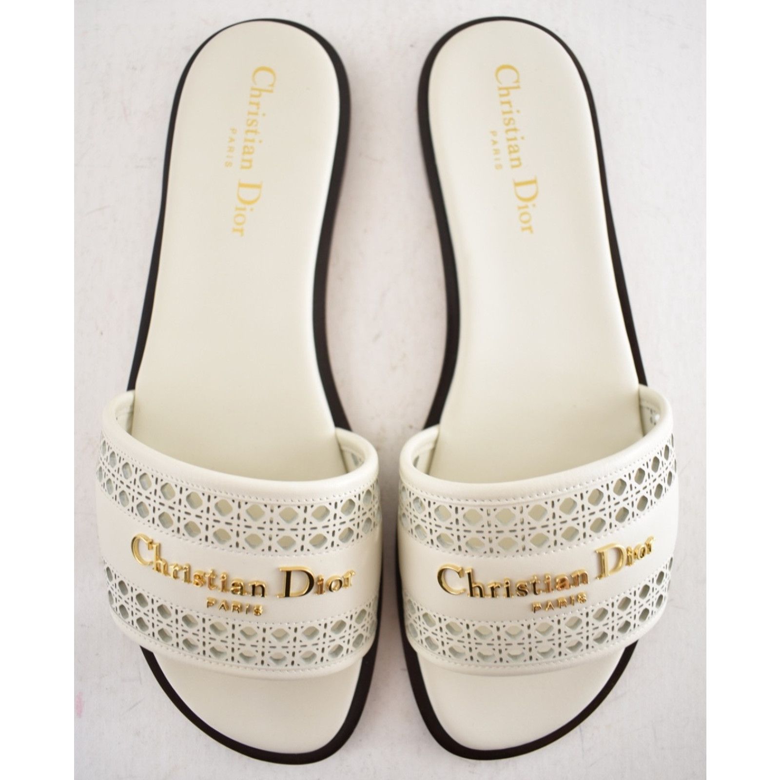 Dior Dior D-Lane Dway Micro Cannage Off White Leather Slide 39 Size US 8 / IT 38 - 15 Thumbnail
