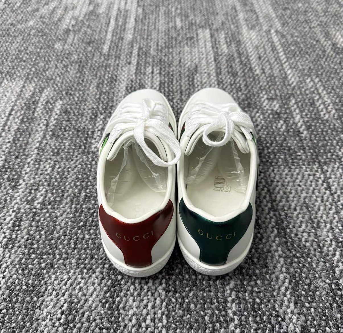 Gucci Gucci ACE Cherry White Sneakers J42 Size US 4.5 / IT 34.5 - 3 Thumbnail