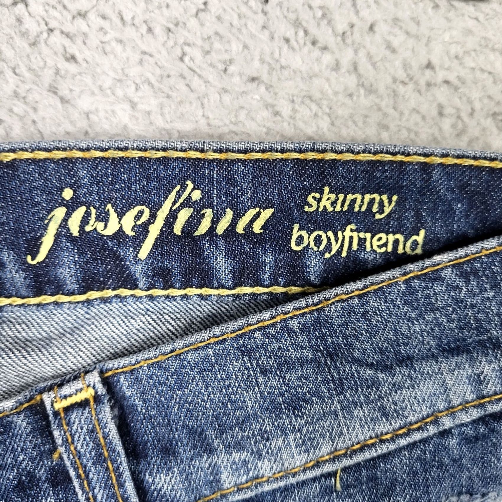 7 For All Mankind 7 For All Mankind Josefina Jeans Skinny Distressed Women's Size 26 Blue Denim 100% Cotton Regular Rise Mid 5-Pocket Womens Mens Size 26" / US 2 / IT 38 - 7 Thumbnail