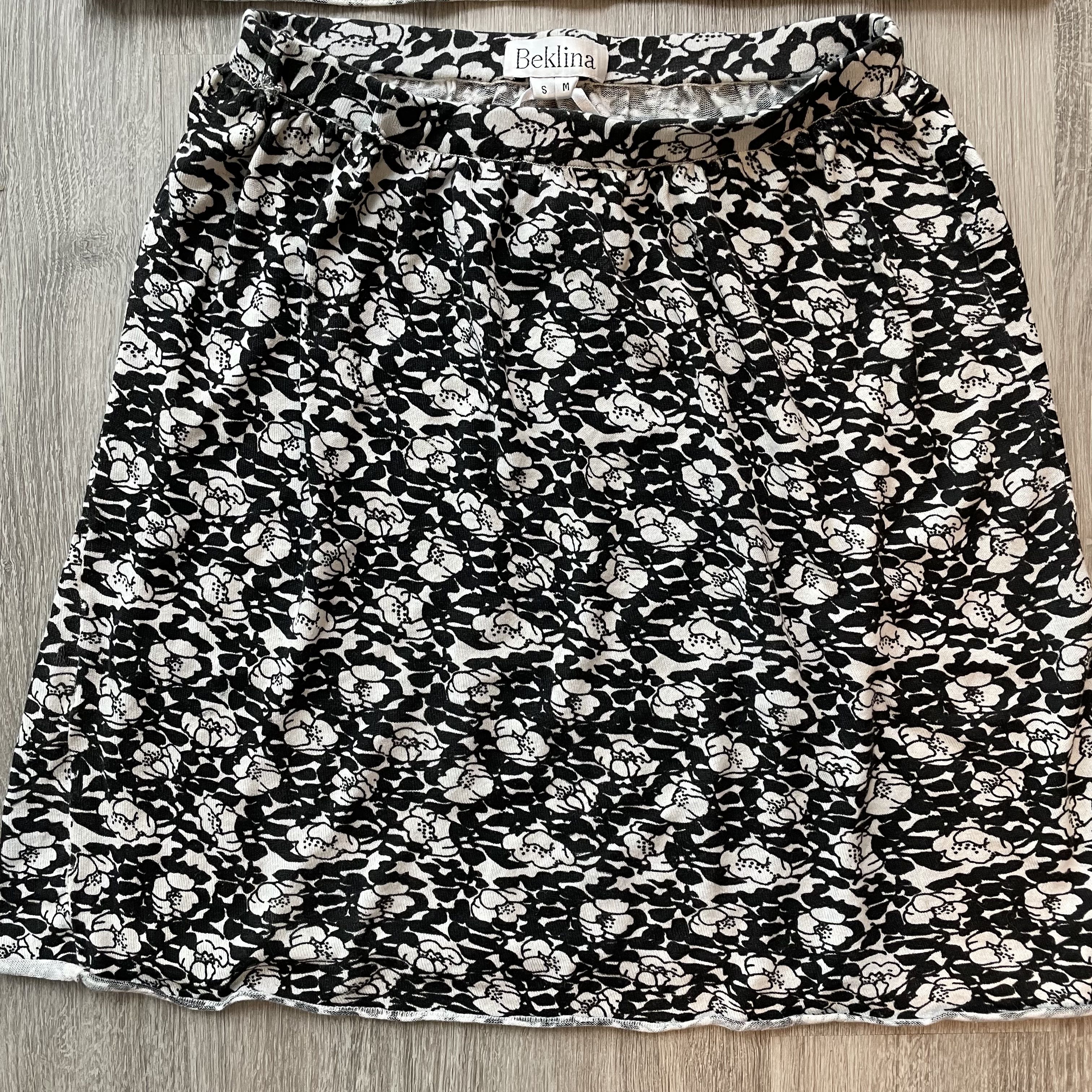 Beklina Beklina Floral Knit Crop Top and Skirt Set Black White S/M Size M / US 6-8 / IT 42-44 - 4 Thumbnail