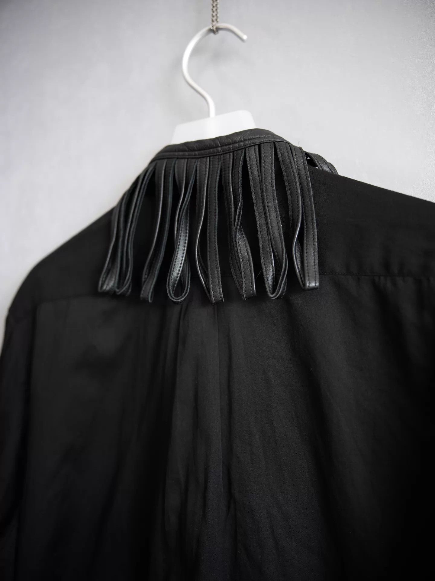 Yohji Yamamoto Yohji Yamamoto 06AW Fringe Ring Lambskin Shirt Black Size US S / EU 44-46 / 1 - 7 Thumbnail
