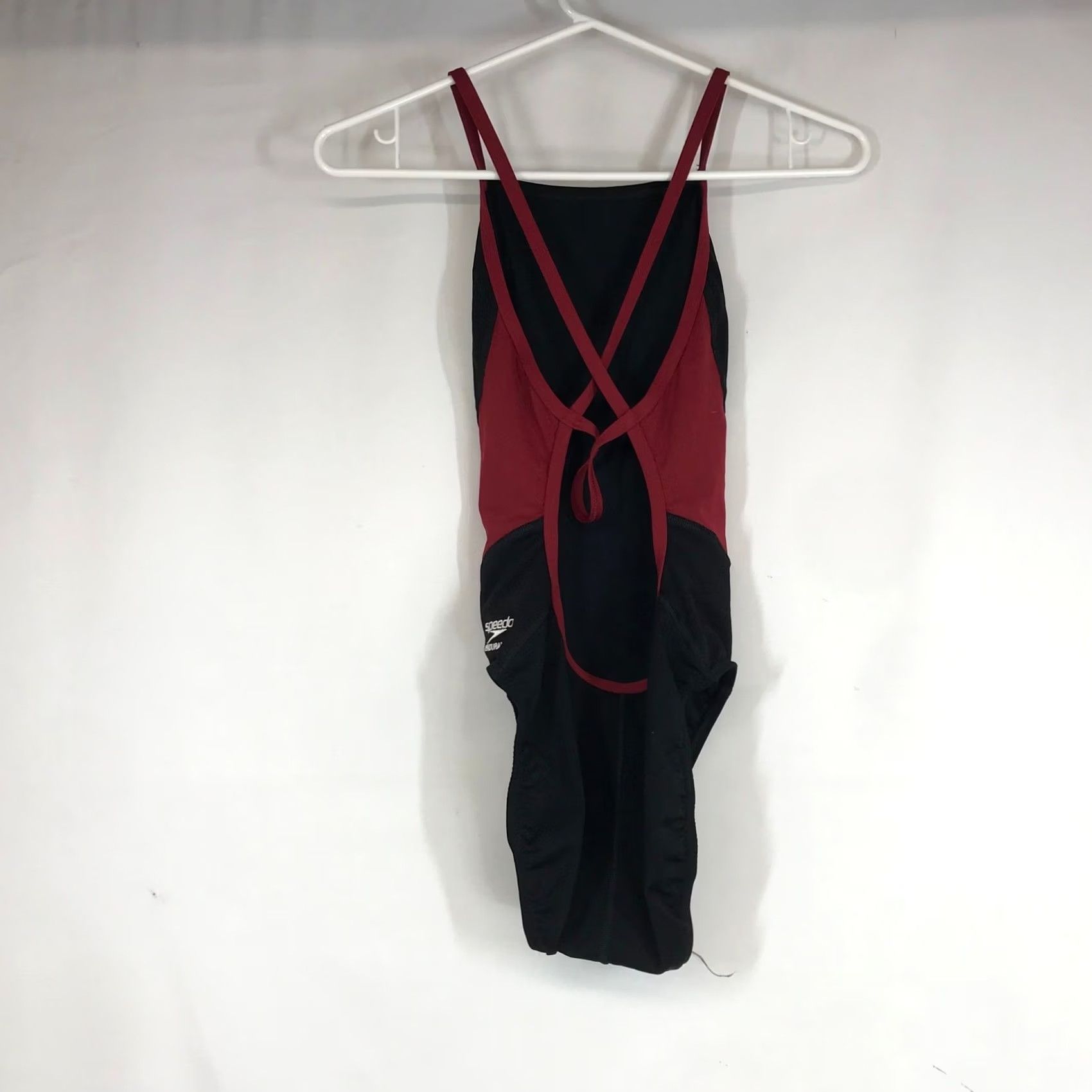 Speedo Speedo Endurance+ Womens One Piece Swimsuit Black Red Size 6/32 Flyback Size ONE SIZE - 4 Thumbnail