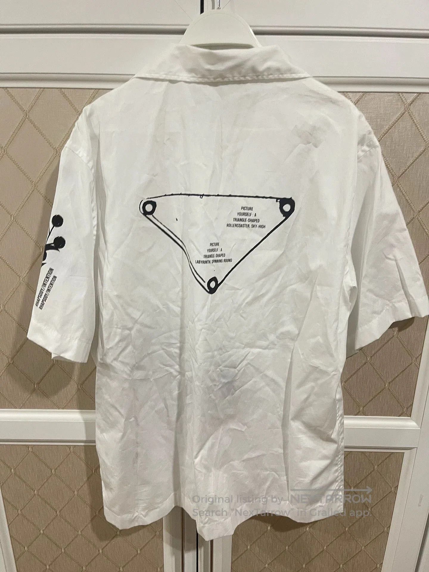 Prada White Short Sleeve Button-Up with Black Floral Print. Size US M / EU 48-50 / 2 - 2 Thumbnail