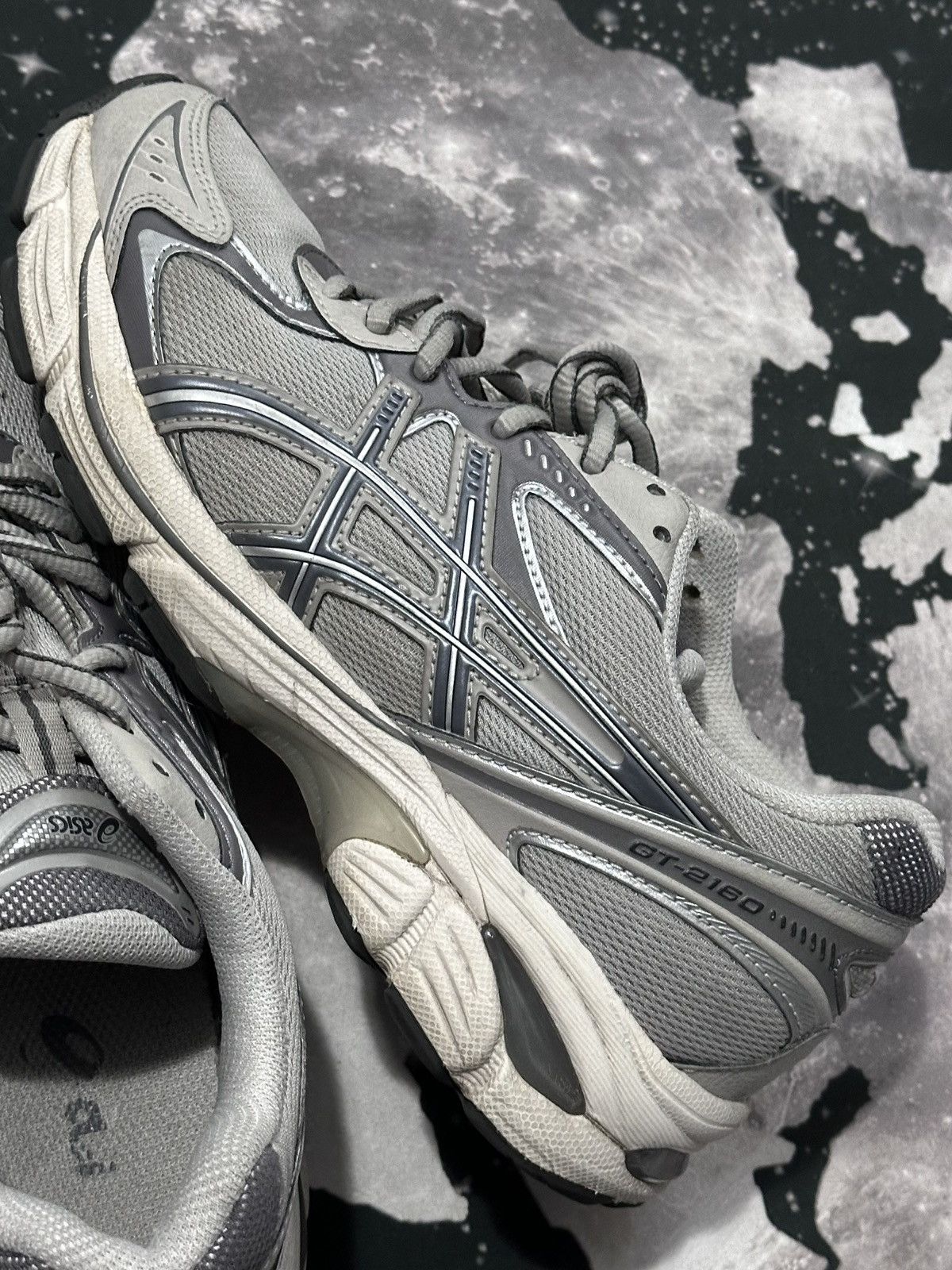 Asics Asics GT-2160 Oyster Grey Carbon Sneakers Size US 5.5 / EU 38 - 5 Thumbnail