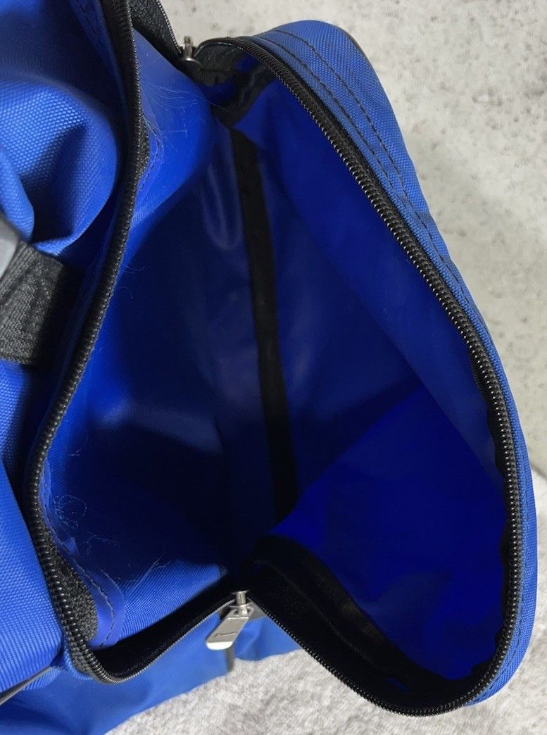 Nike Vintage XL 90s Blue Nike Travel Duffle Gym Bag Swoosh Logo Size ONE SIZE - 16 Thumbnail