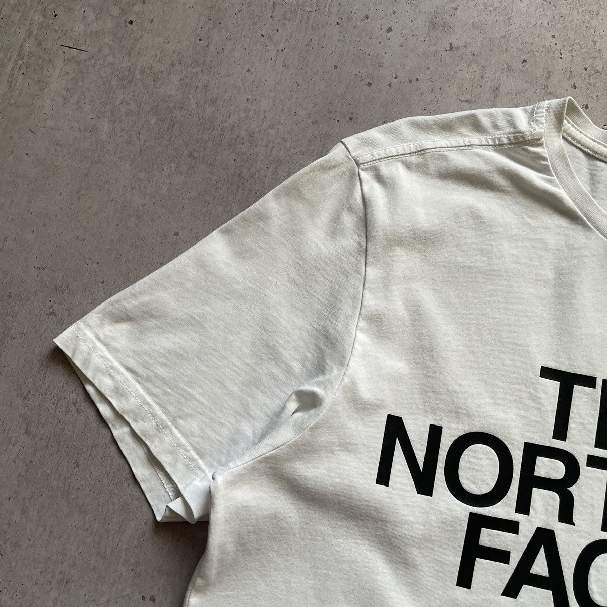 The North Face The North Face white t-shirt big logo Size US M / EU 48-50 / 2 - 2 Thumbnail