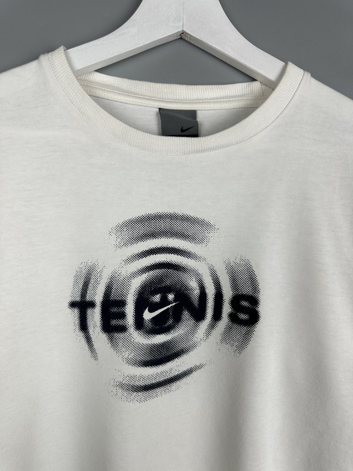 Nike Vintage Nike Center Swoosh Logo T Shirt Tee Y2K Tennis Size US M / EU 48-50 / 2 - 3 Thumbnail