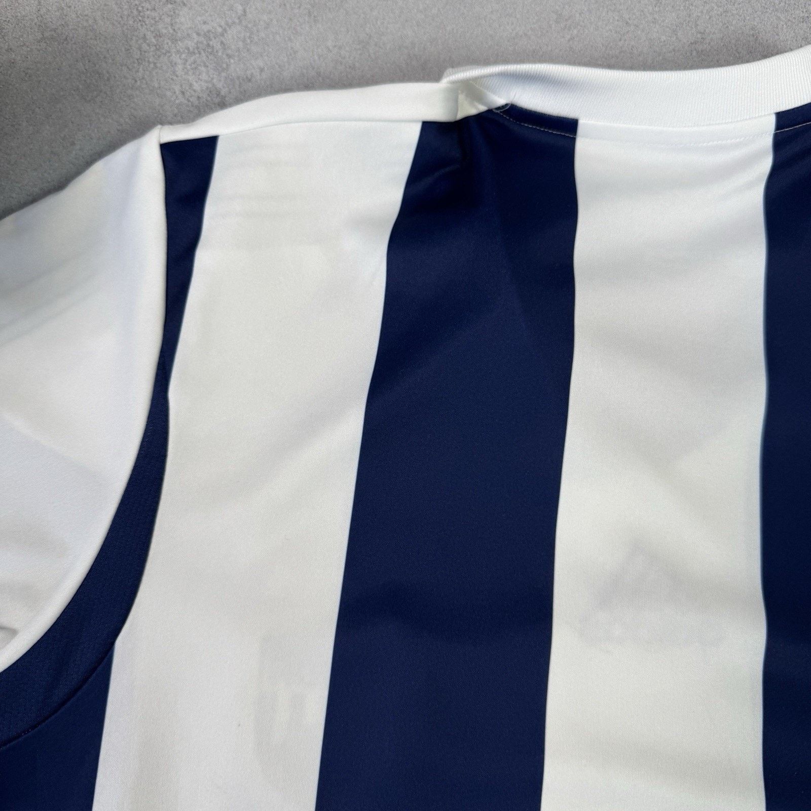 Adidas Vintage West Bromwich Albion 2013 2015 Soccer Jersey Size M Size US M / EU 48-50 / 2 - 15 Thumbnail