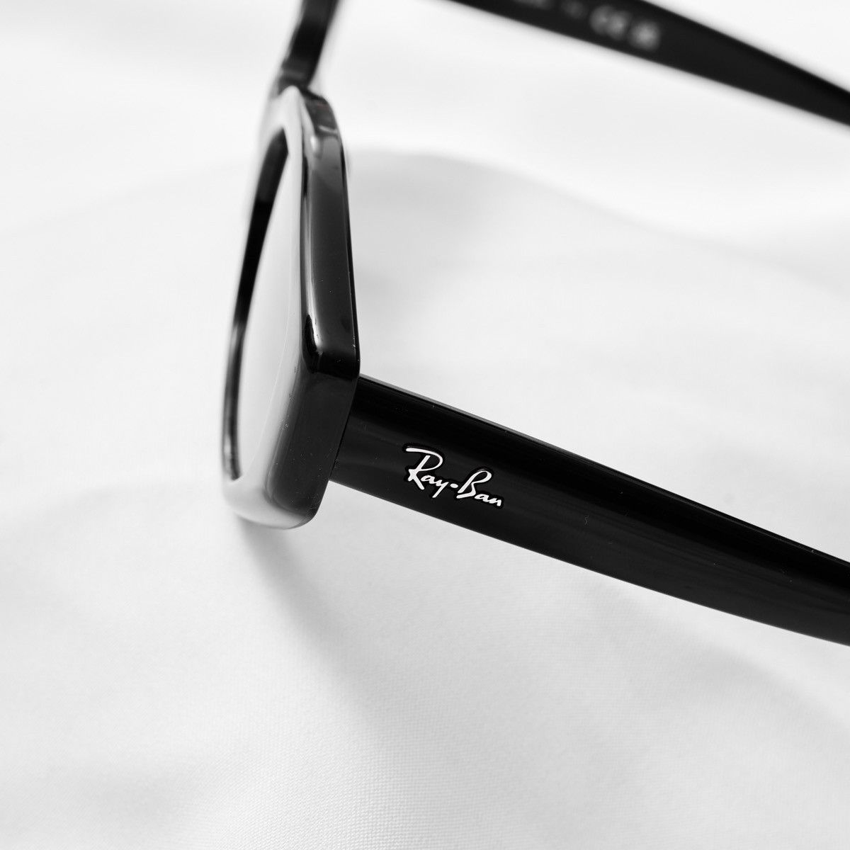 RayBan RAYBAN x JENNIE 0RB4473D 667711 SUNGLASSES Size ONE SIZE - 3 Thumbnail