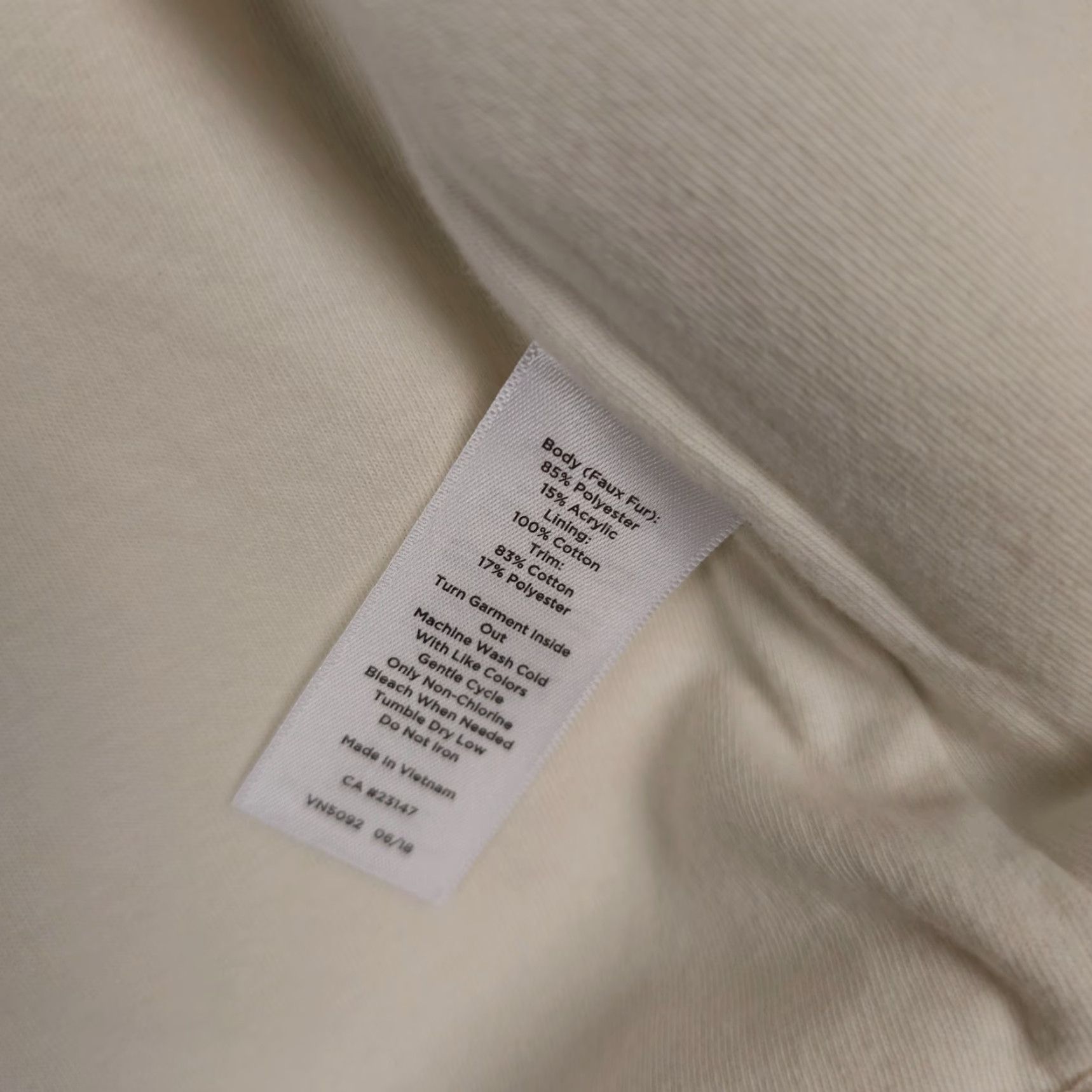 Talbots T by Talbots Vest Womens L Cream Faux Sherpa Fleece Full Zip Lined Pockets Size L / US 10 / IT 46 - 4 Thumbnail