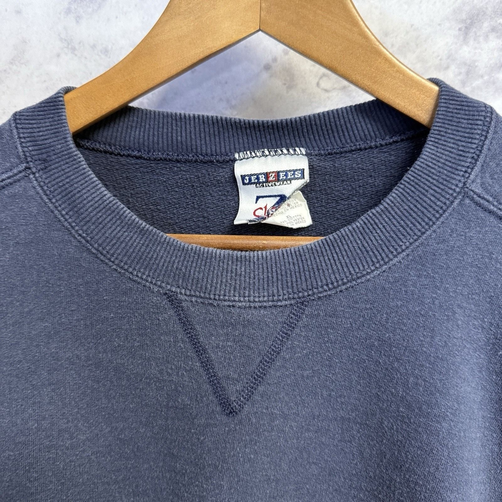 Jerzees Vintage Single V Crew Neck Sweatshirt Mens XL 25.5x27 Blue Size US XL / EU 56 / 4 - 3 Thumbnail