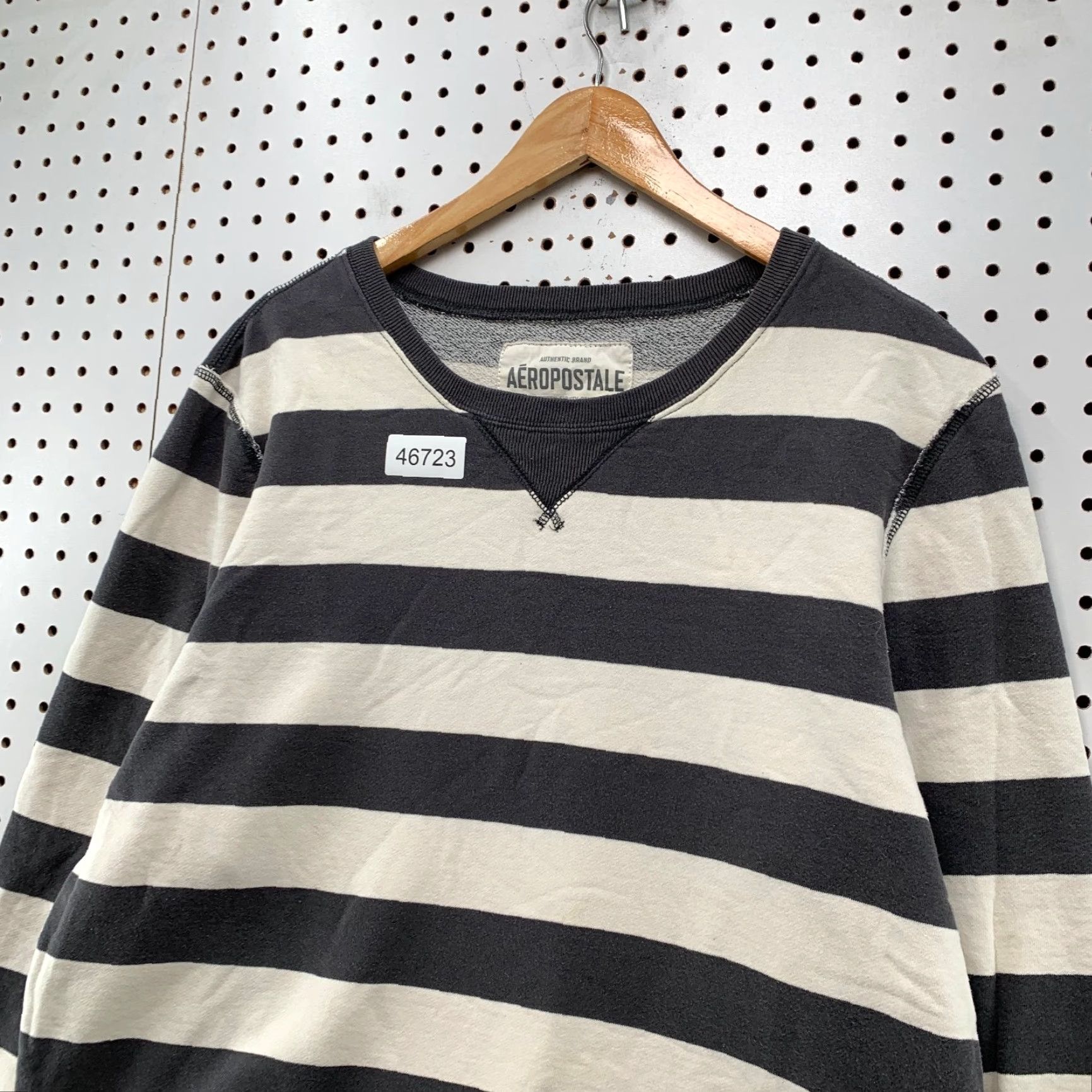Aeropostale VINTAGE Aeropostale Sweater Mens 2XL Gray White Military Striped Long Sleeve Size US XXL / EU 58 / 5 - 7 Thumbnail