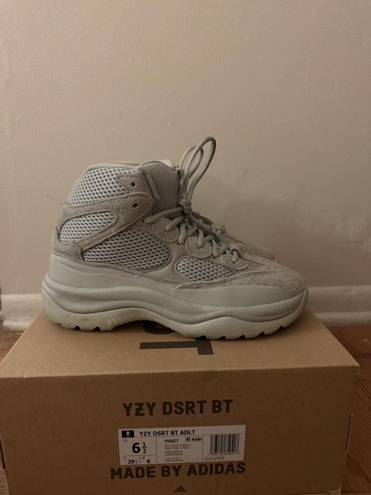 Boot On Feet Grey Yzy Desert Yeezy Desert Boot Salt Sz