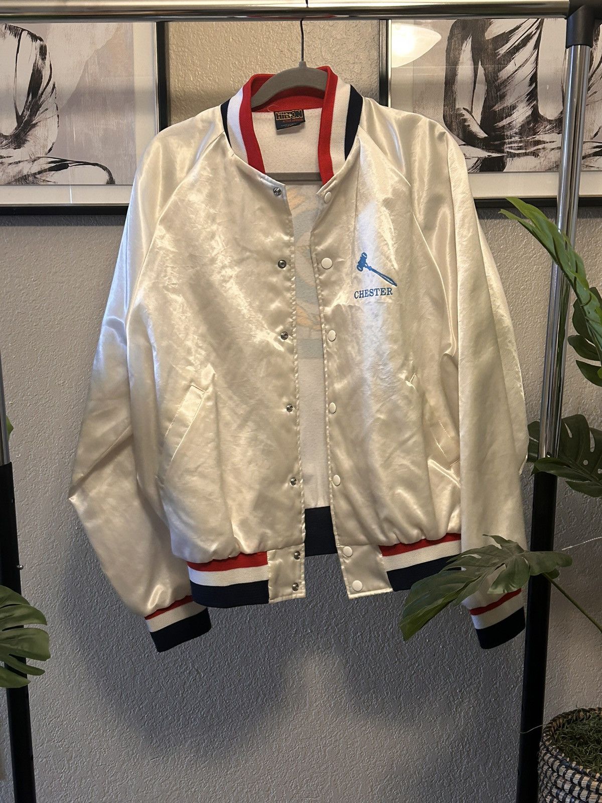 Vintage VTG Hilton Active Apparel Men's Size Lrg Satin Jacket White Size US L / EU 52-54 / 3 - 2 Thumbnail