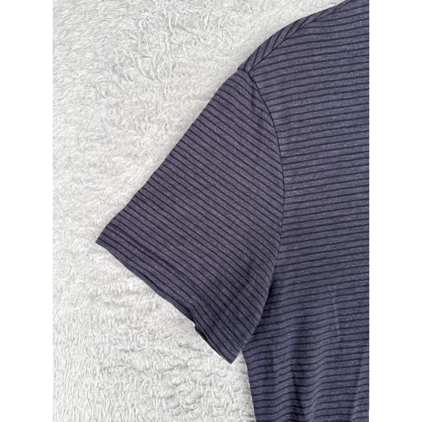 Vintage VINTAGE? No. Columbia Shirt Men Medium Blue Stripe Short Sleeve Crew Neck Cotton Blend Size US M / EU 48-50 / 2 - 3 Thumbnail