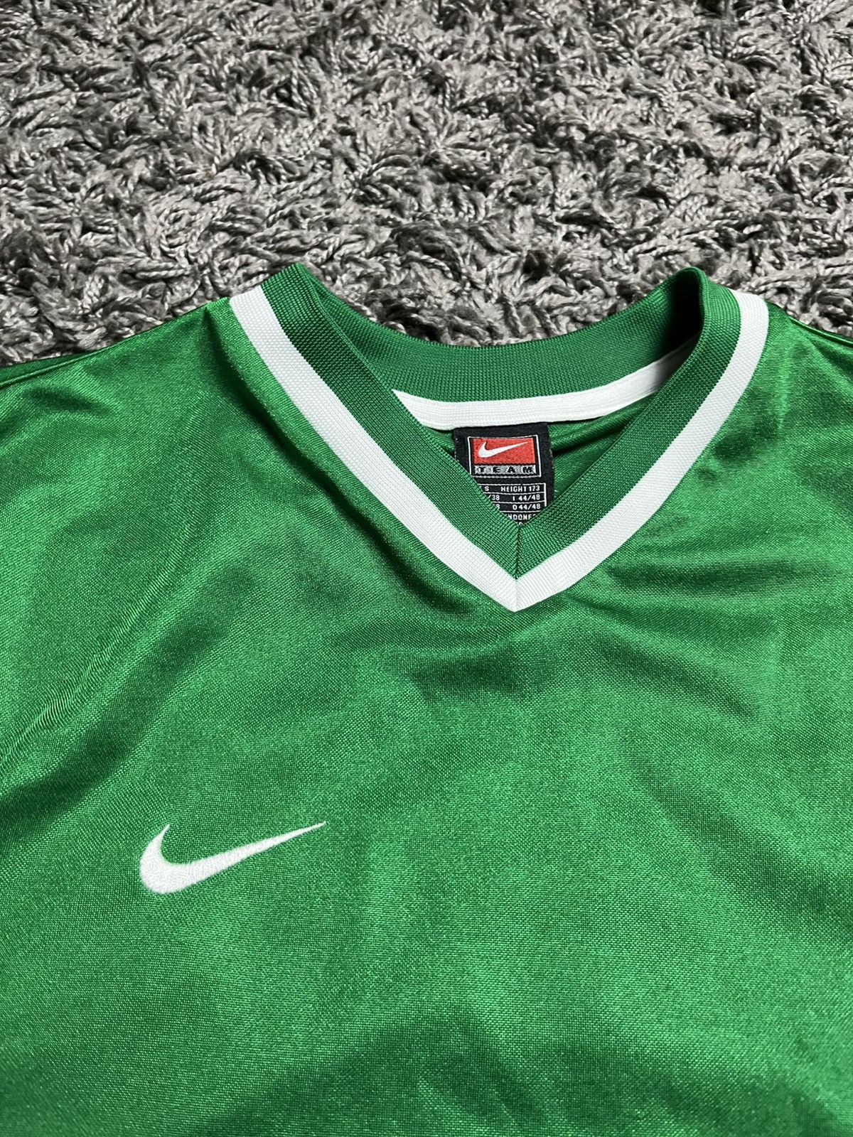 Nike Nike Vtg Kelly Green Short Sleeve Soccer Jersey S Size US S / EU 44-46 / 1 - 4 Thumbnail