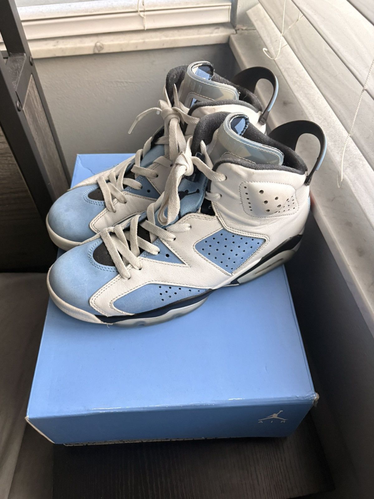 Jordan Brand Jordan 6 UNC Size US 8.5 / EU 41-42 - 2 Thumbnail
