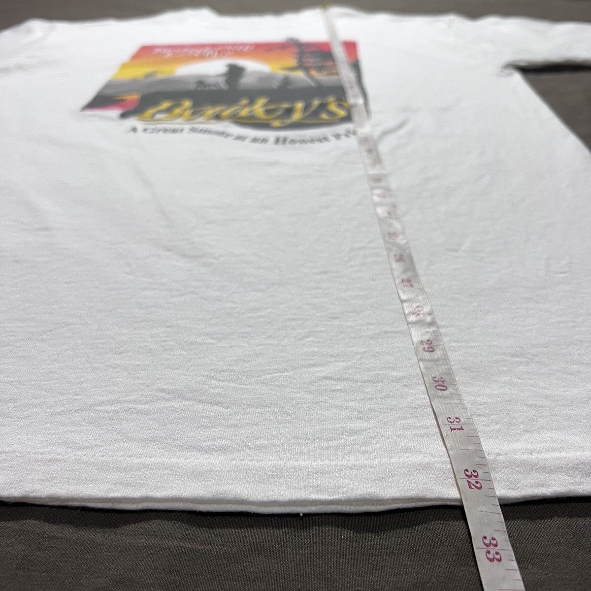 Vintage 90s Bailey’s Smoke Cigarette Tee graphic streetwear art XL Size US XL / EU 56 / 4 - 7 Thumbnail